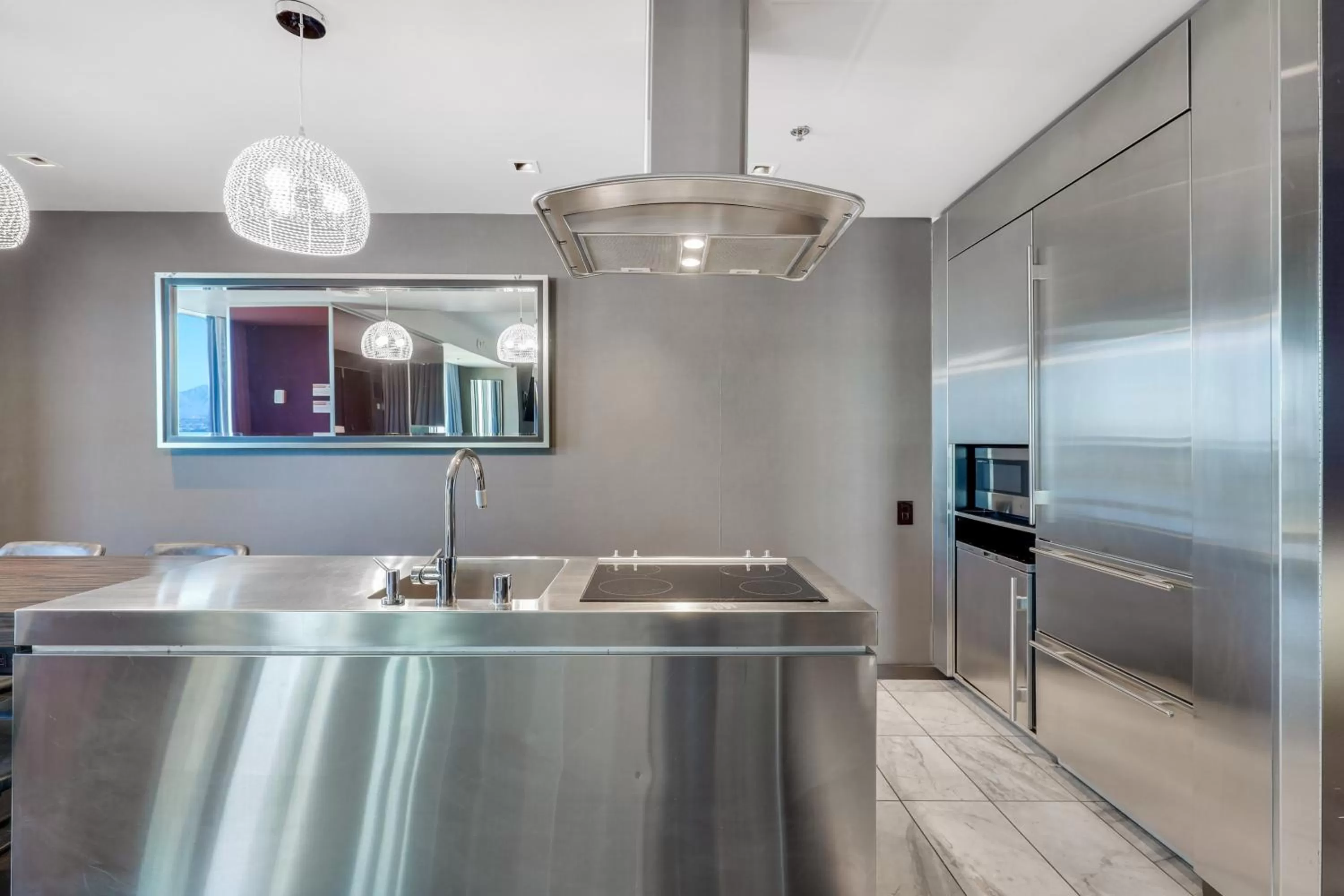 Kitchen or kitchenette in Vegas Palms HIGH 52nd fl. 1BDR corner penthouse 1220sqft