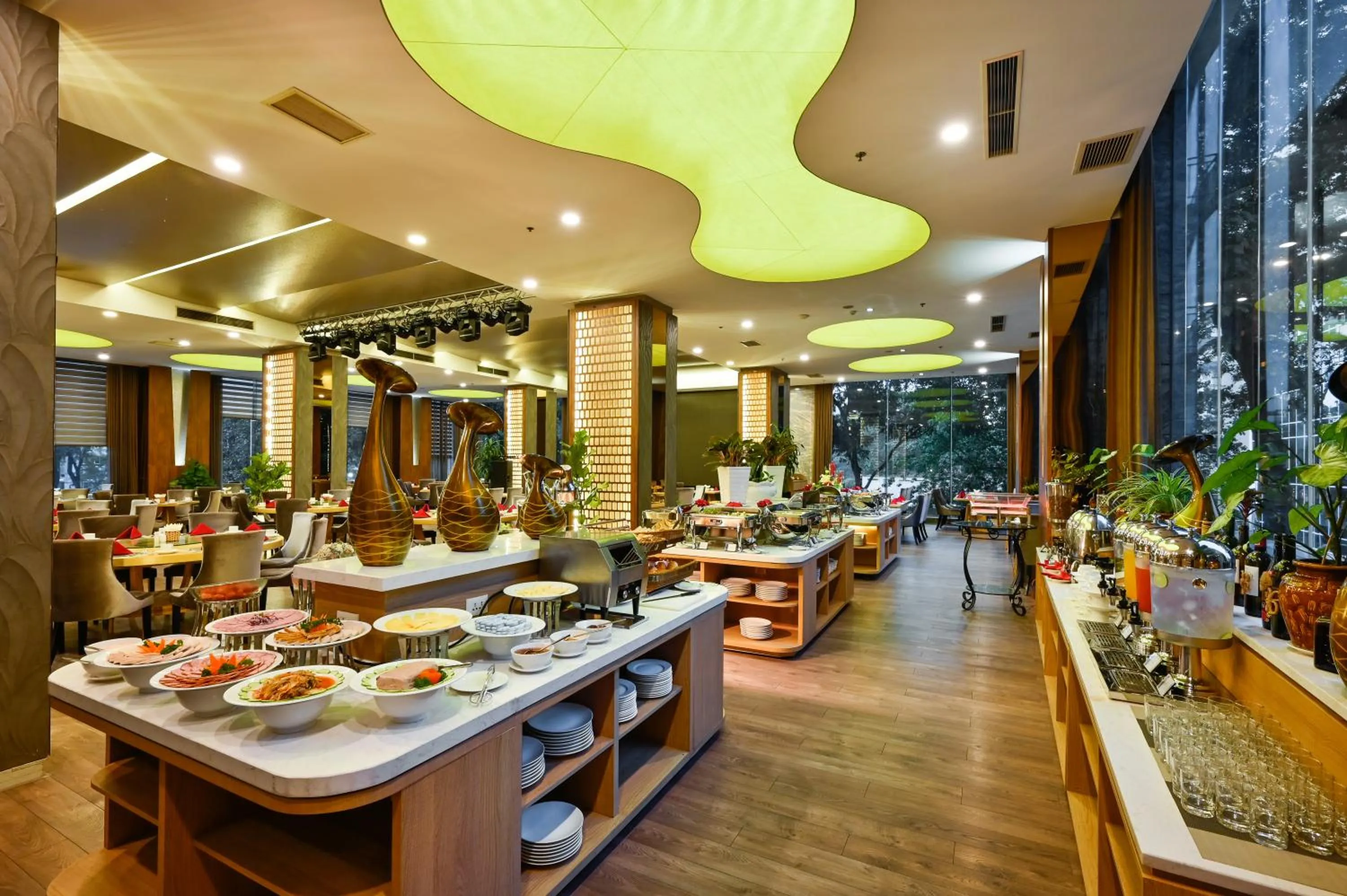 Restaurant/places to eat in Muong Thanh Grand Saigon Centre Hotel