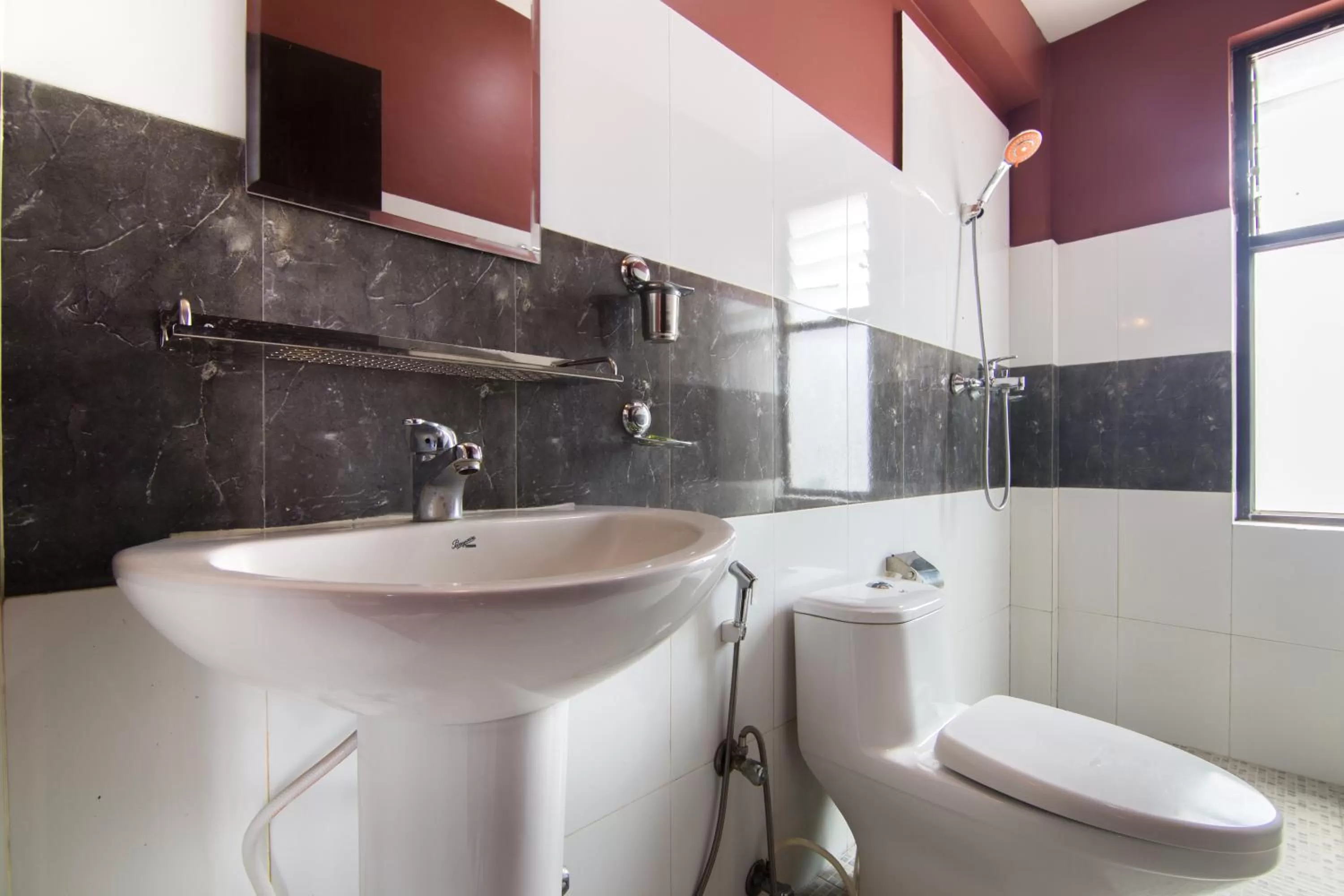 Shower, Bathroom in Hotel Family Home