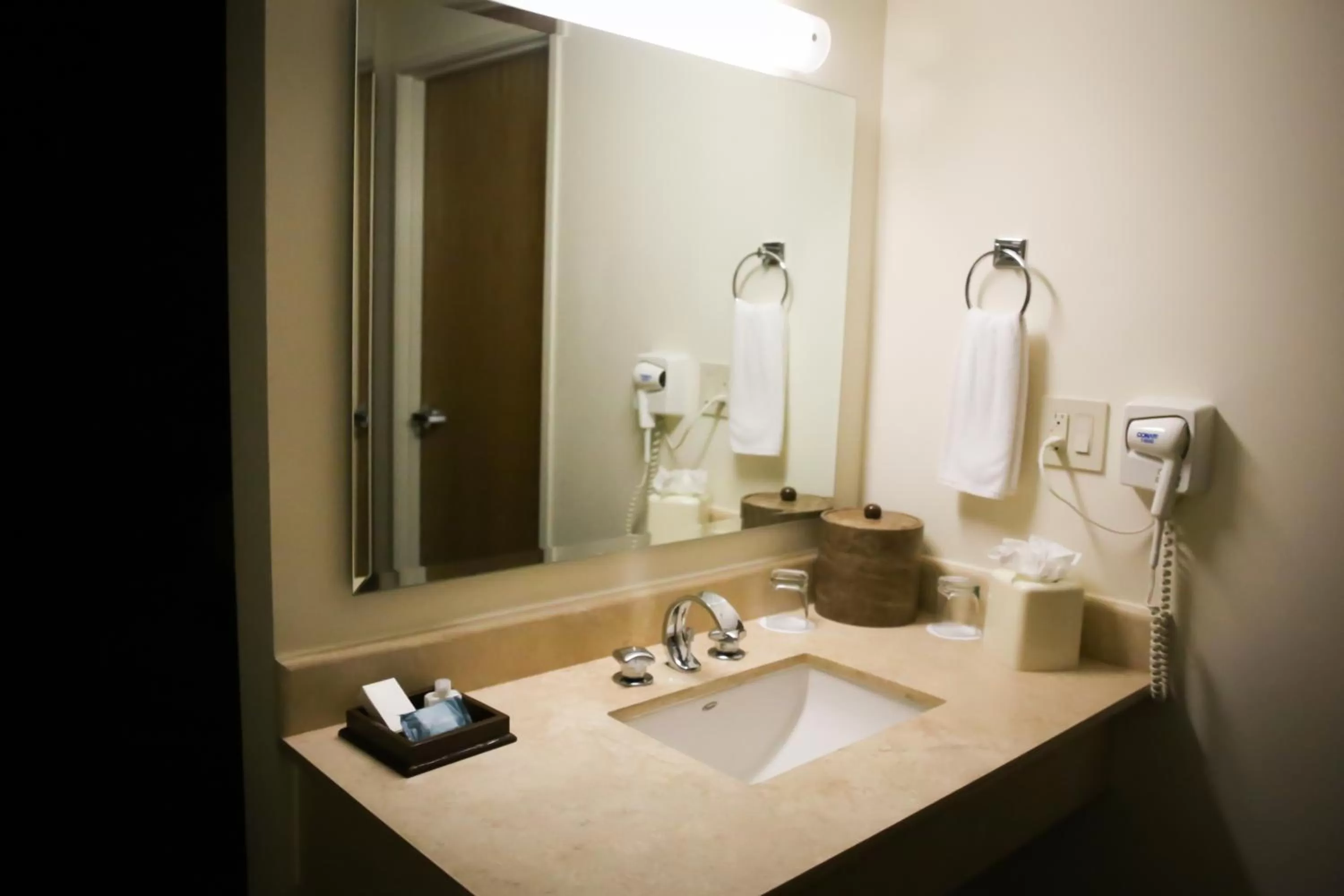 Bathroom in Hotel Aeropuerto Los Cabos