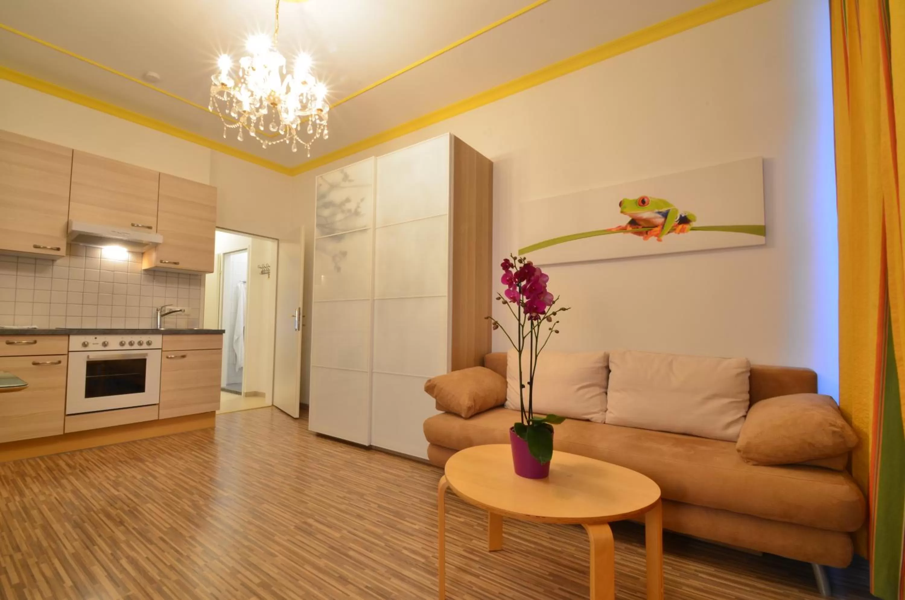 Kitchen or kitchenette in AJO Apartments - Messe City Flat - Self-Check-in