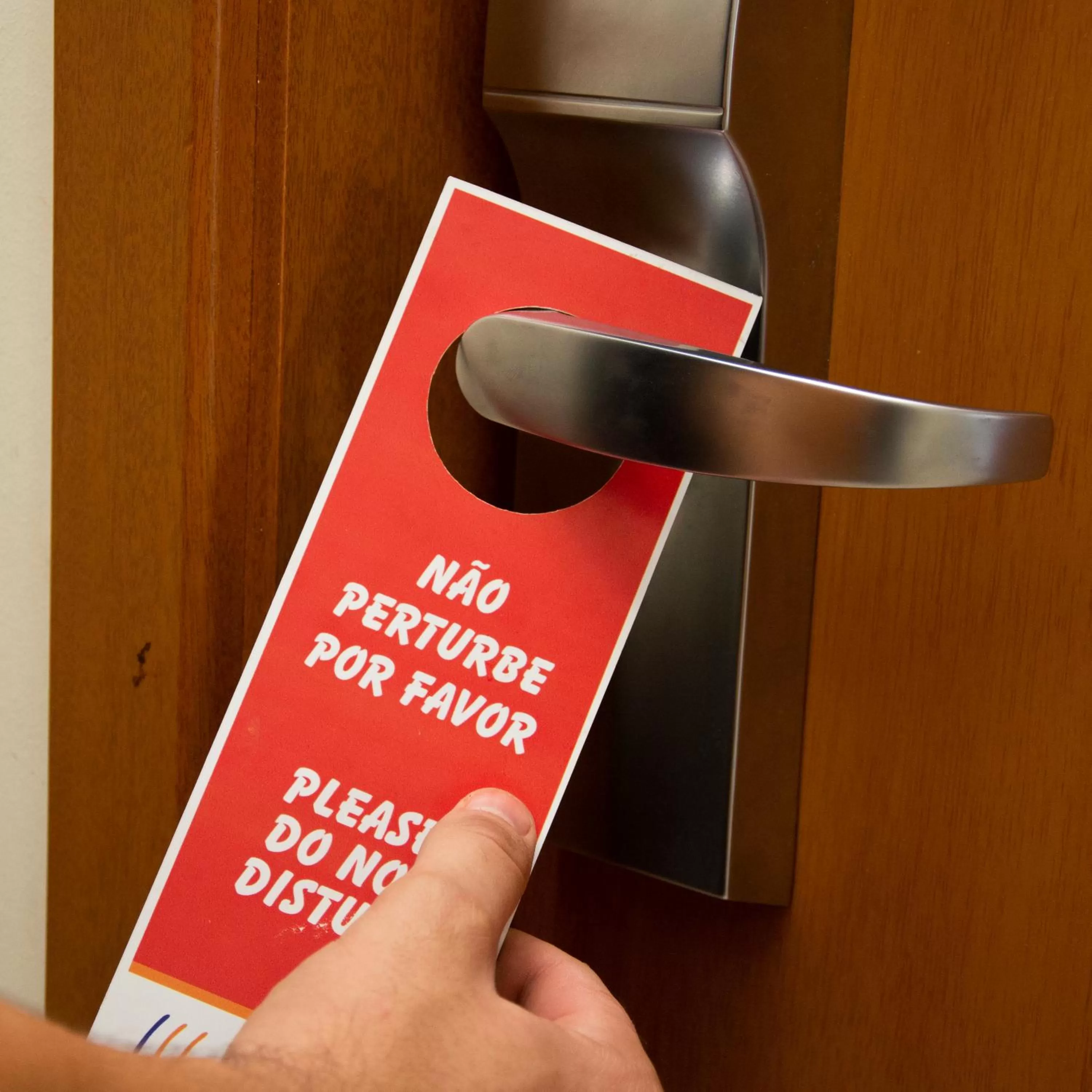 Bedroom in Larison Executive - by Easy Hotéis