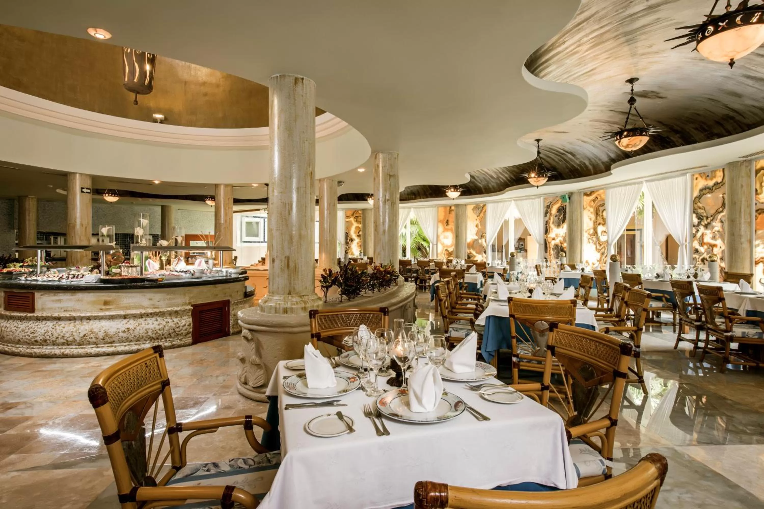 Restaurant/places to eat in Iberostar Waves Paraíso del Mar - All Inclusive