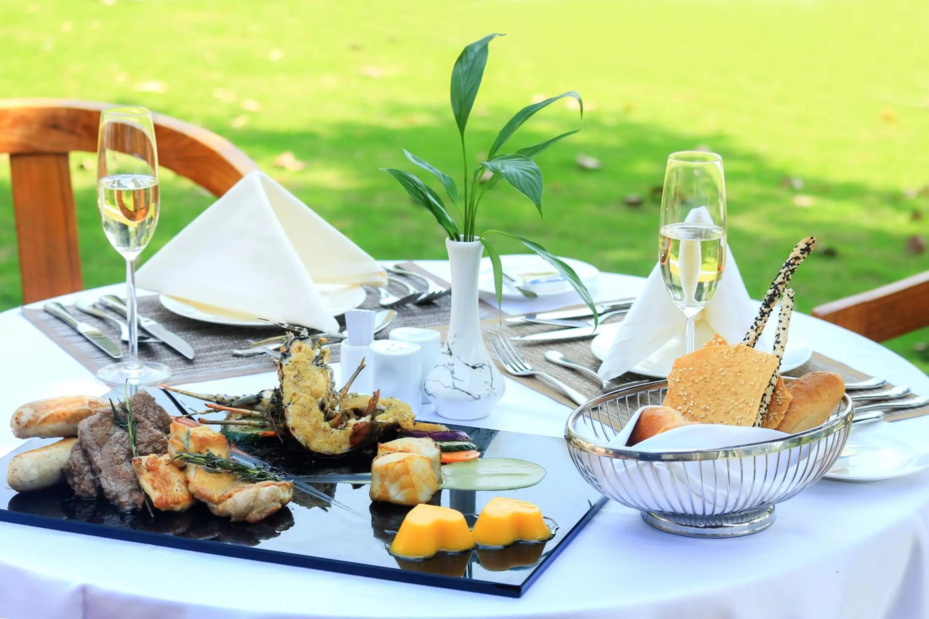 Food and drinks in Banyan Tree Yangshuo