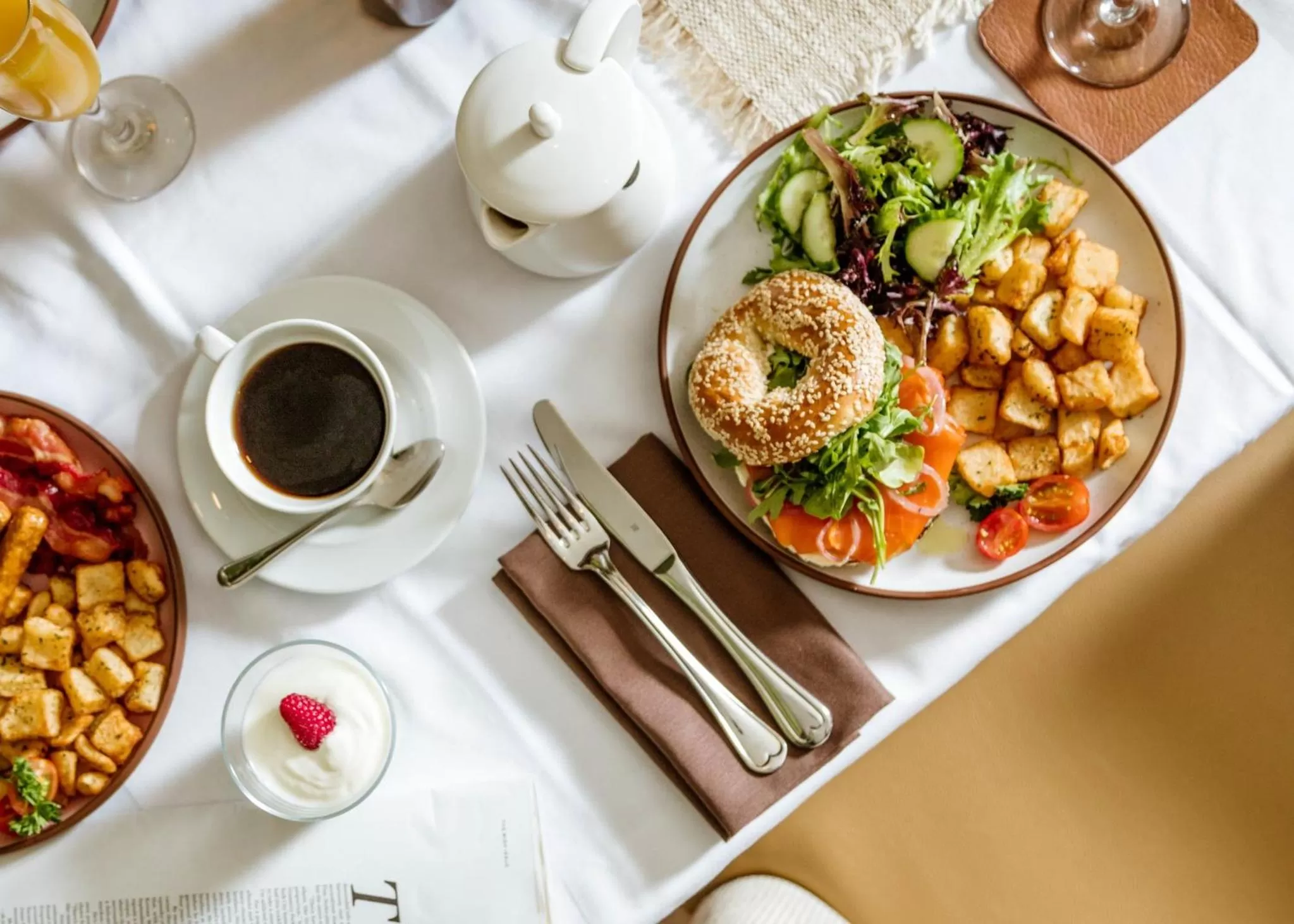 Restaurant/places to eat in InterContinental Montreal by IHG