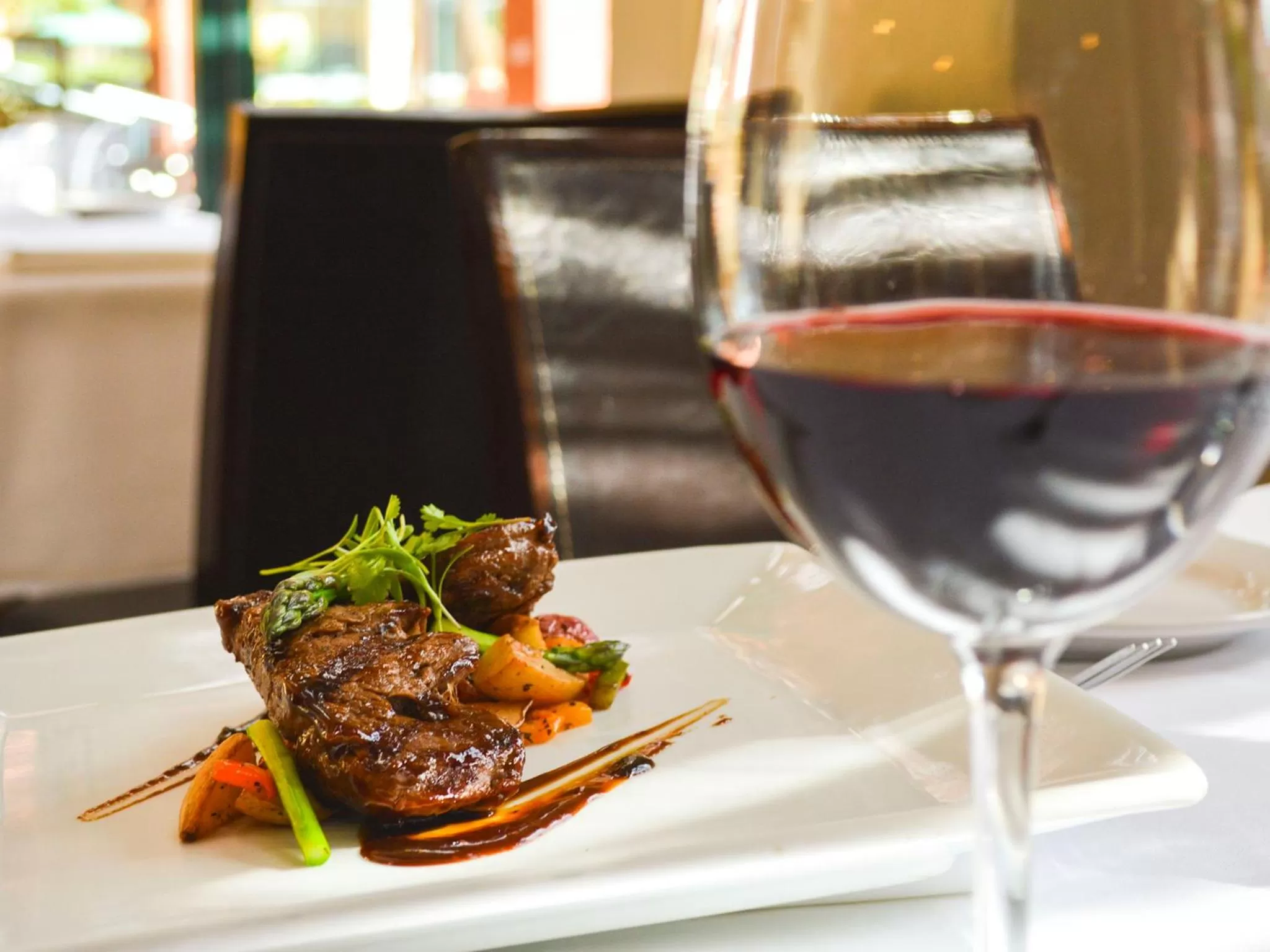 Lunch in Hotel Coral & Marina