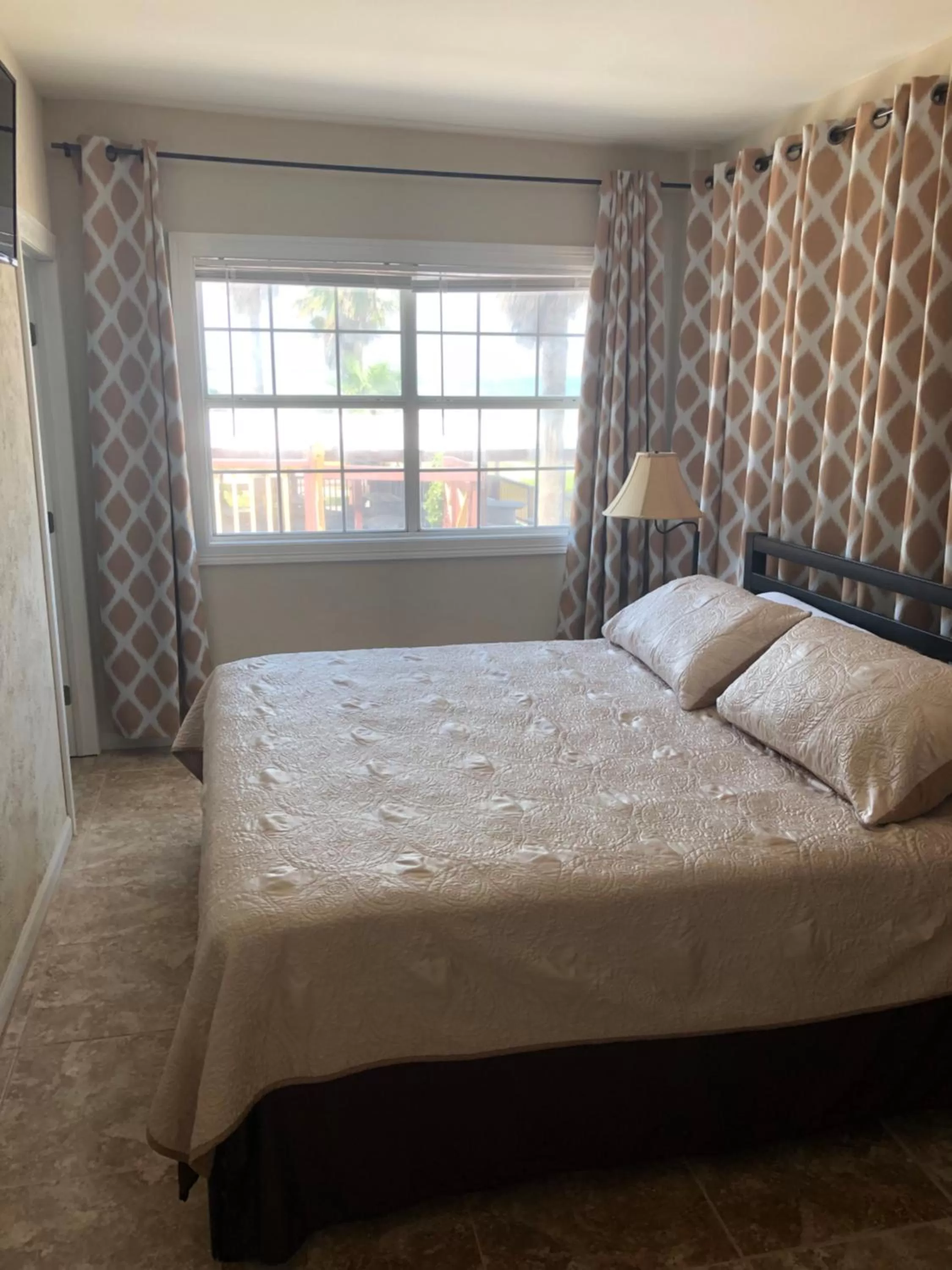 Bedroom in Capri Beach Hotel