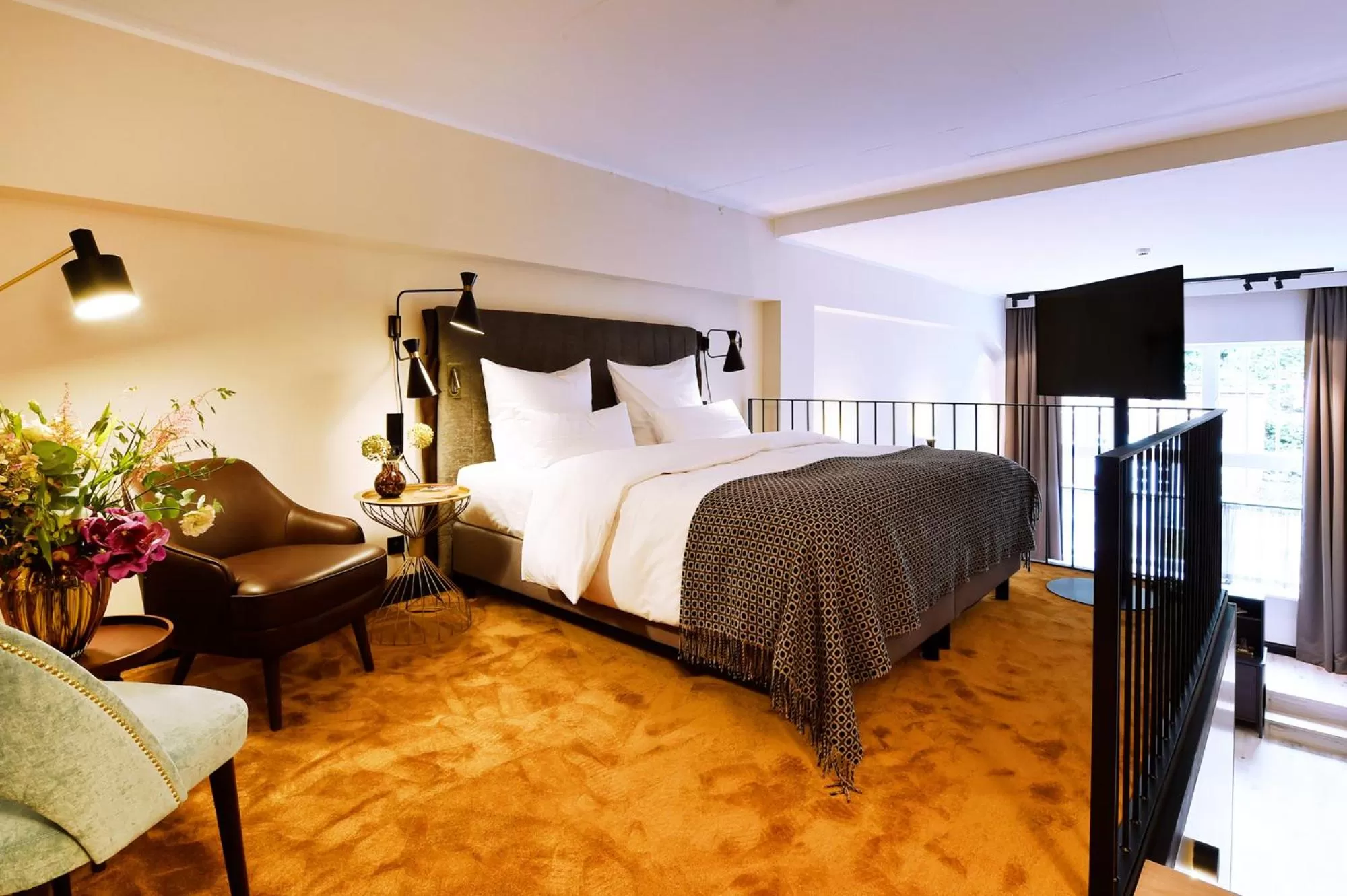 Bedroom, Bed in Das James