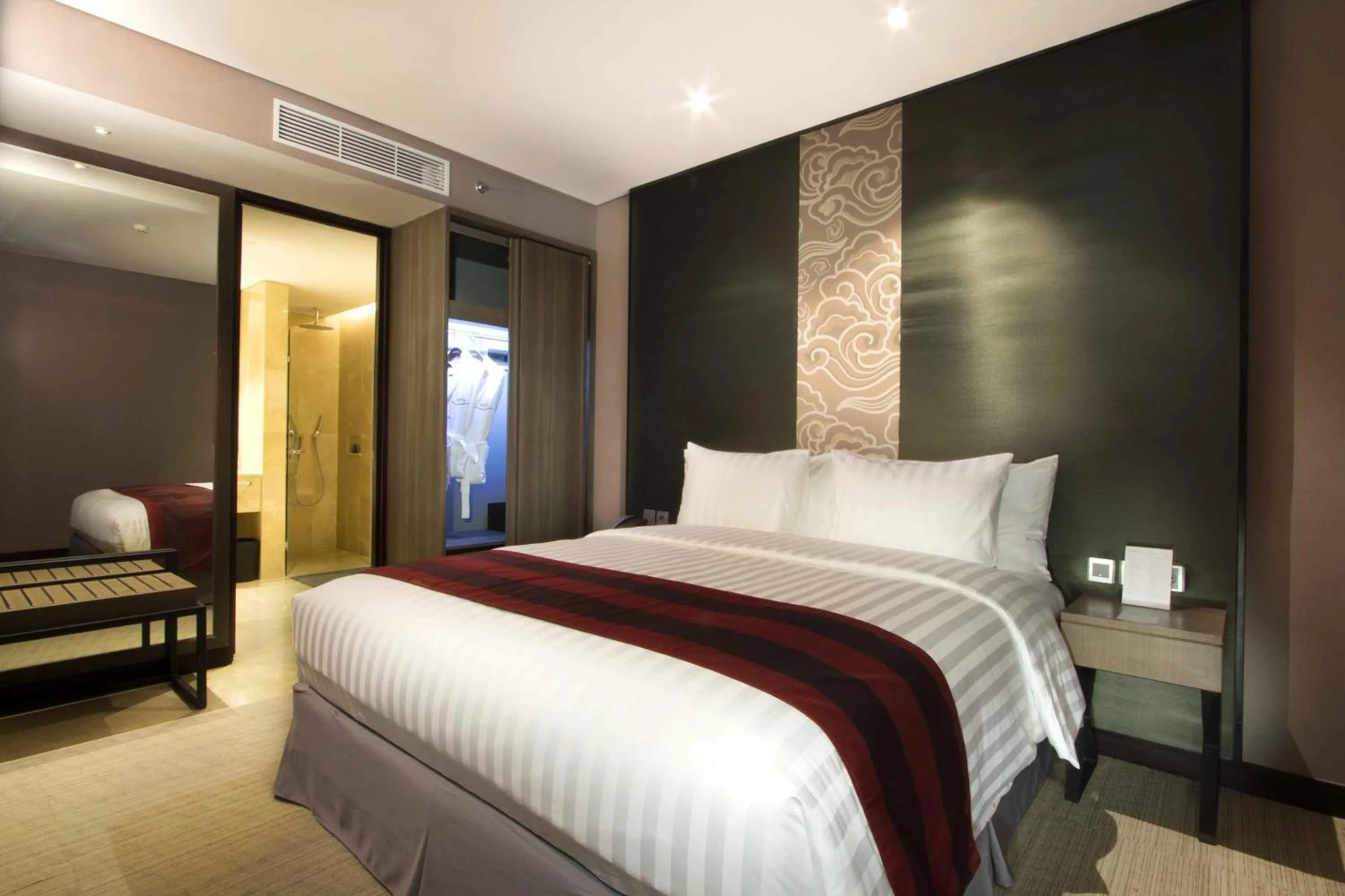 Bedroom, Bed in Aston Priority Simatupang Hotel and Conference Center