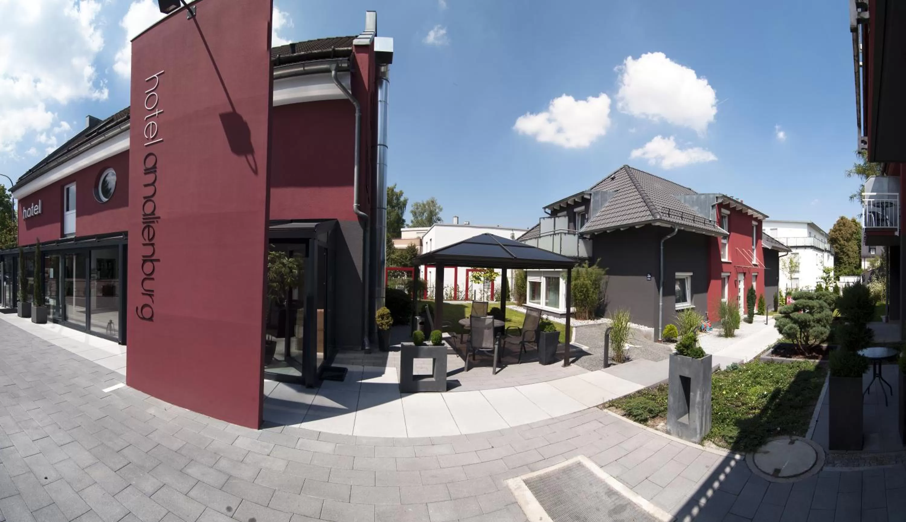 Facade/entrance in Amalienburg - Boutique & Boarding Hotel