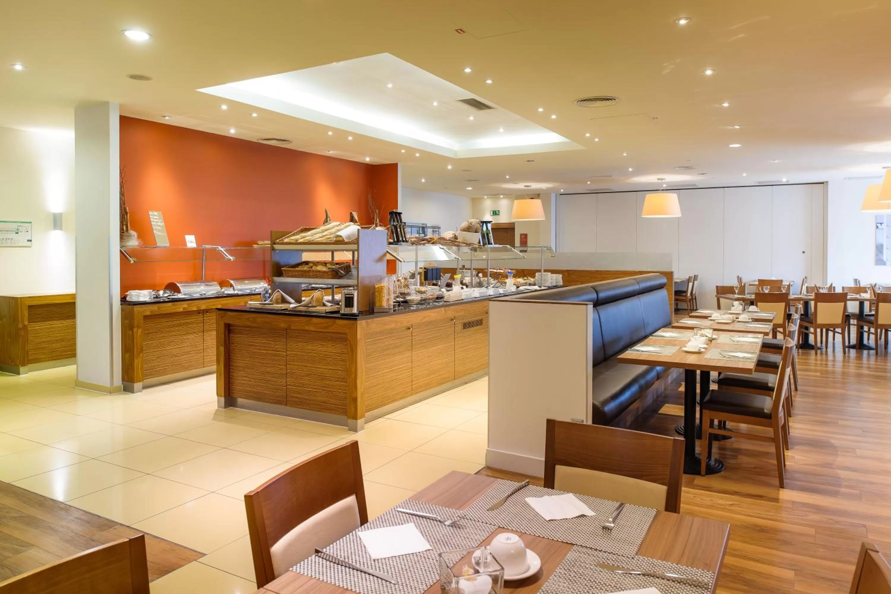 Restaurant/places to eat in Mercure Stuttgart Sindelfingen an der Messe