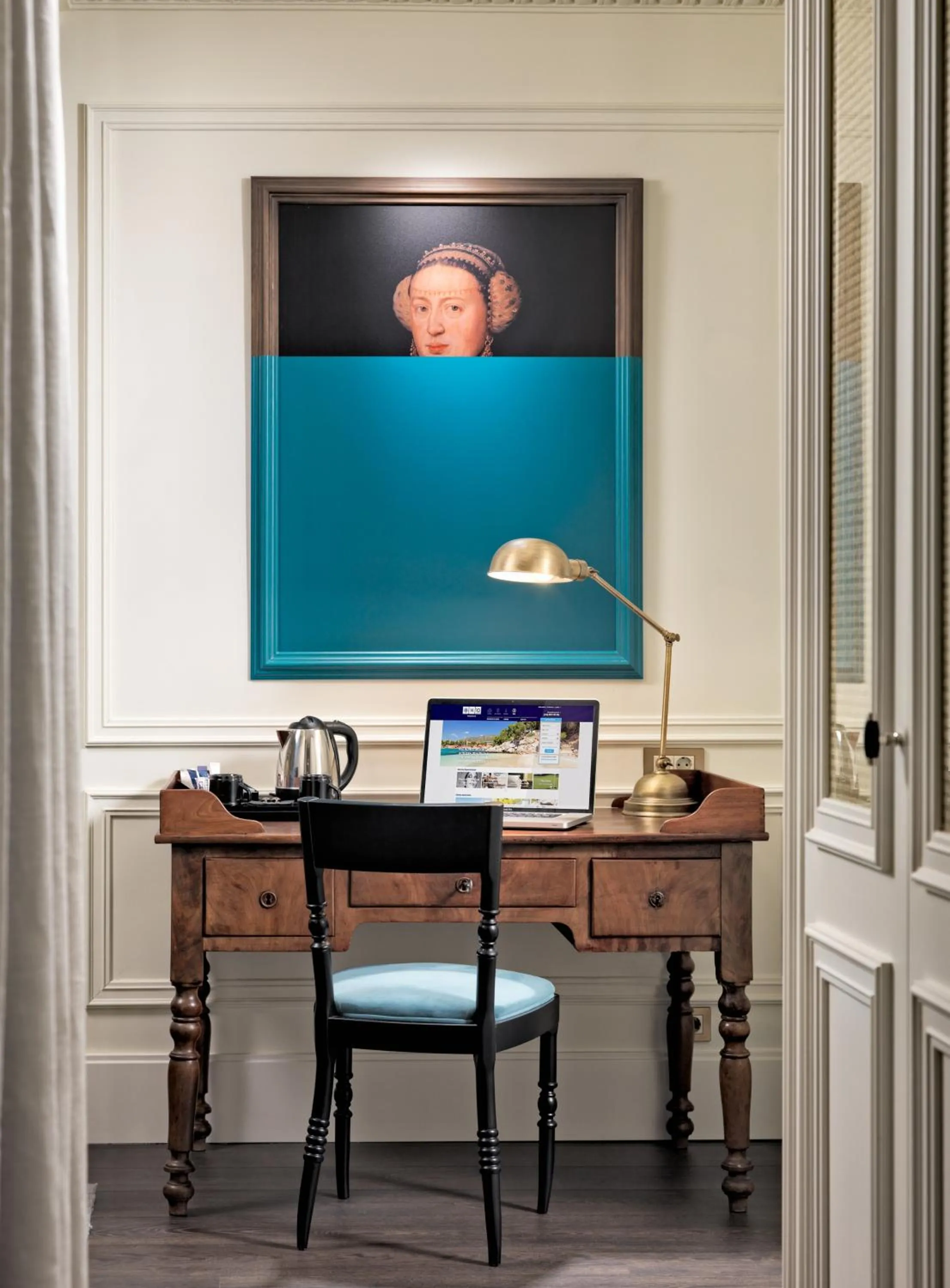 Decorative detail in Boutique Hotel H10 Villa de la Reina