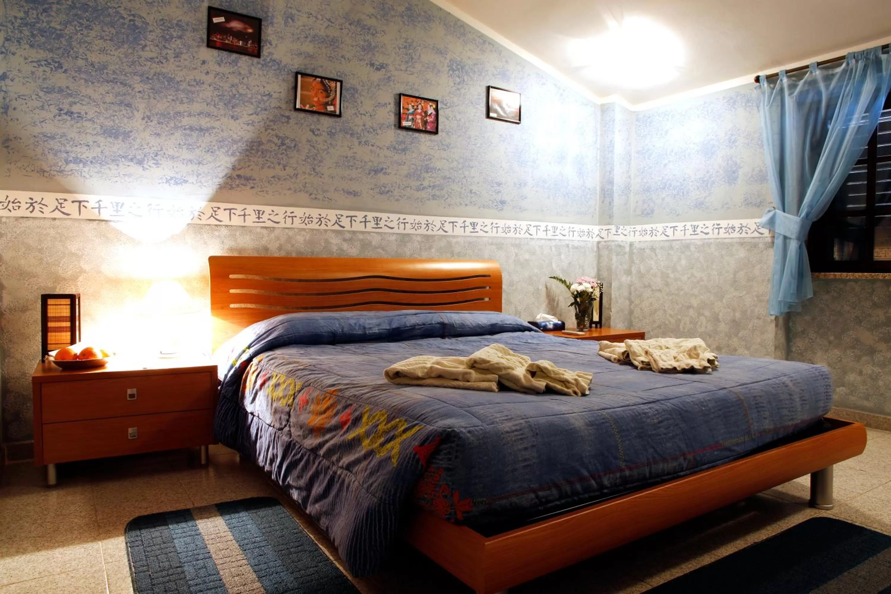 Bed in Hotel Food & Drink