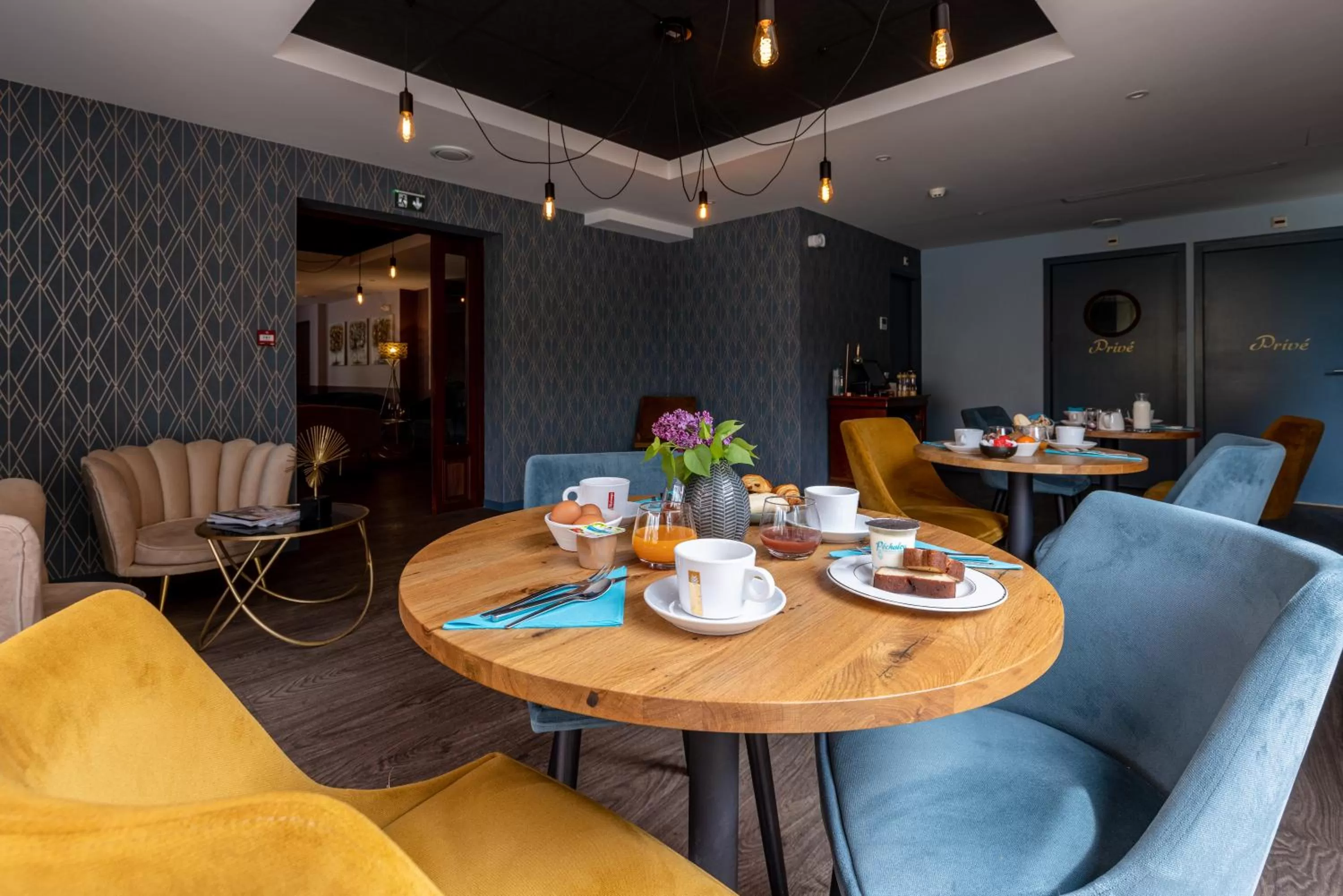 Food and drinks in Hôtel-Restaurant des Augustins