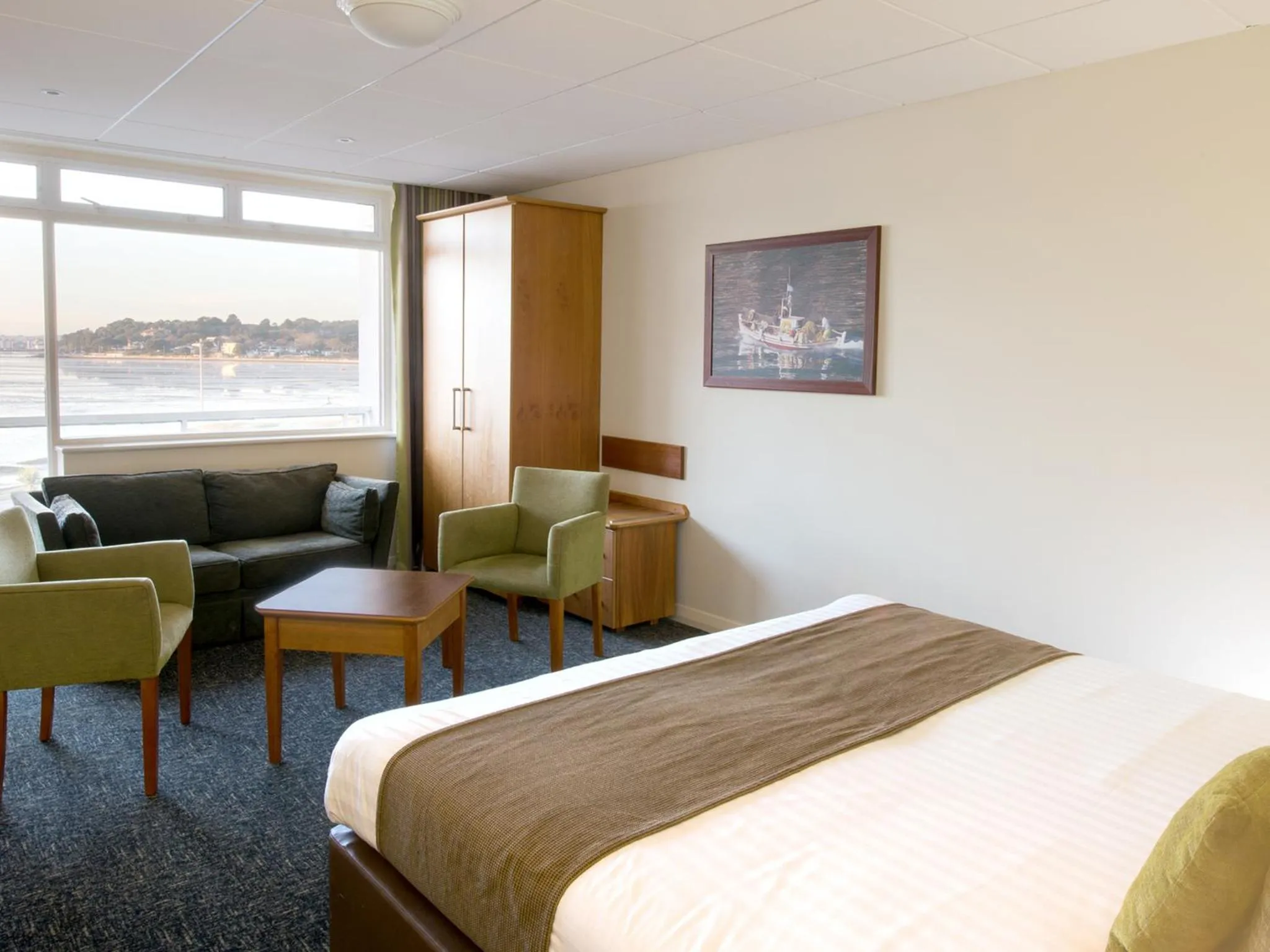 Bedroom, Bed in Sandbanks Hotel