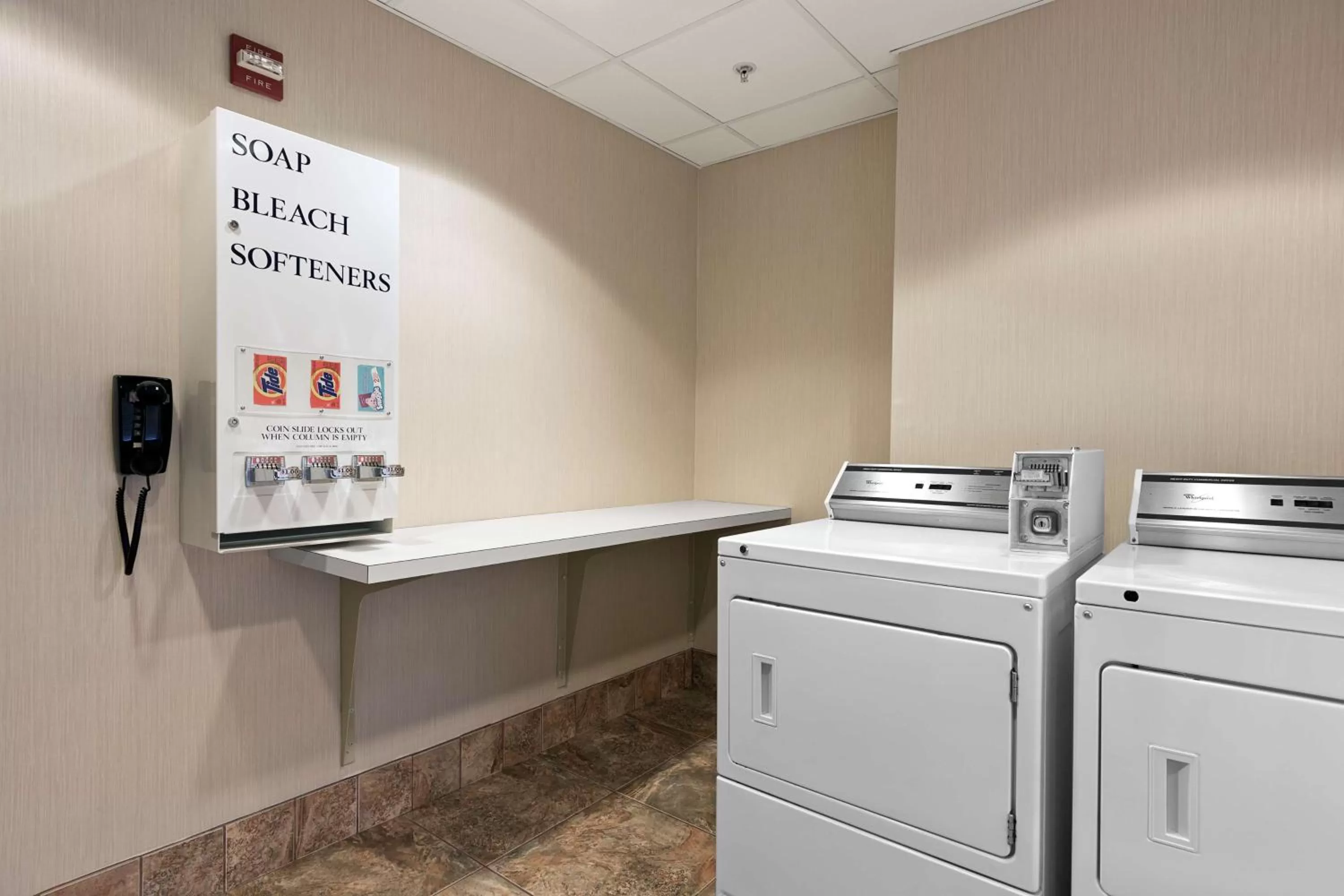 Property building in Hampton Inn Statesville