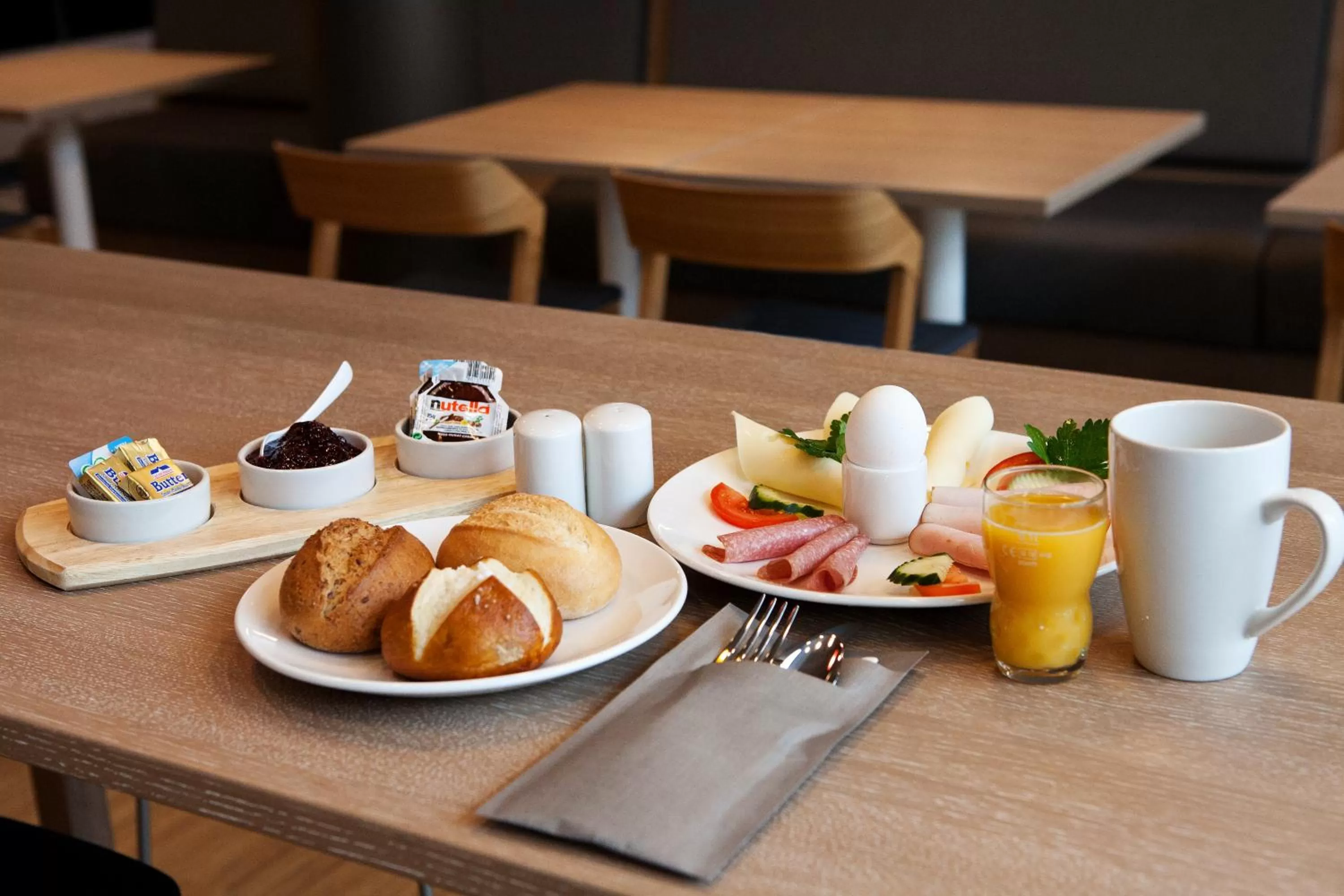 Food and drinks in Holiday Inn Express - Remscheid