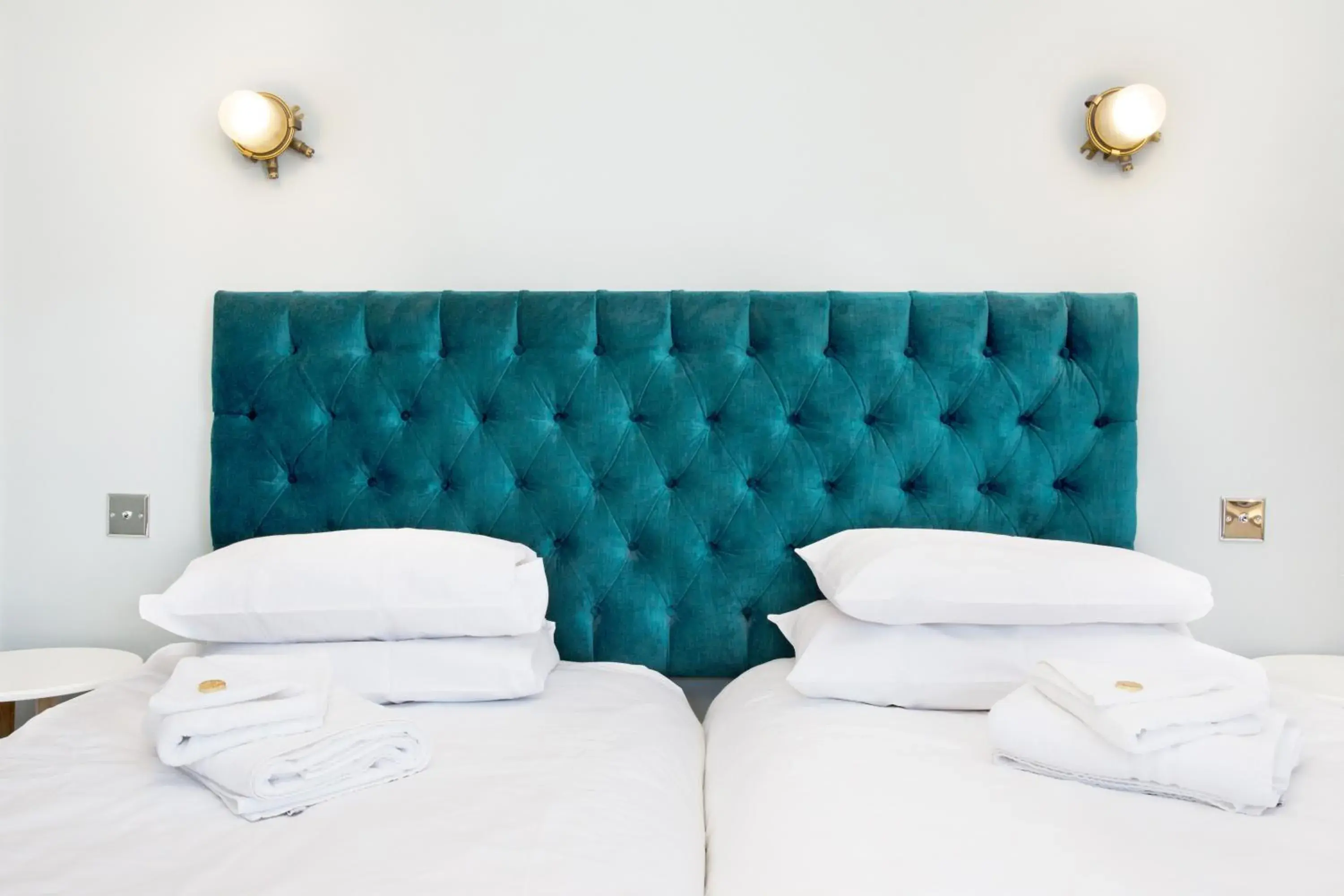 Deluxe Super King Room with Sea View - single occupancy in The Lerryn Deluxe Super King Room with Sea View - single occupancy in The Lerryn