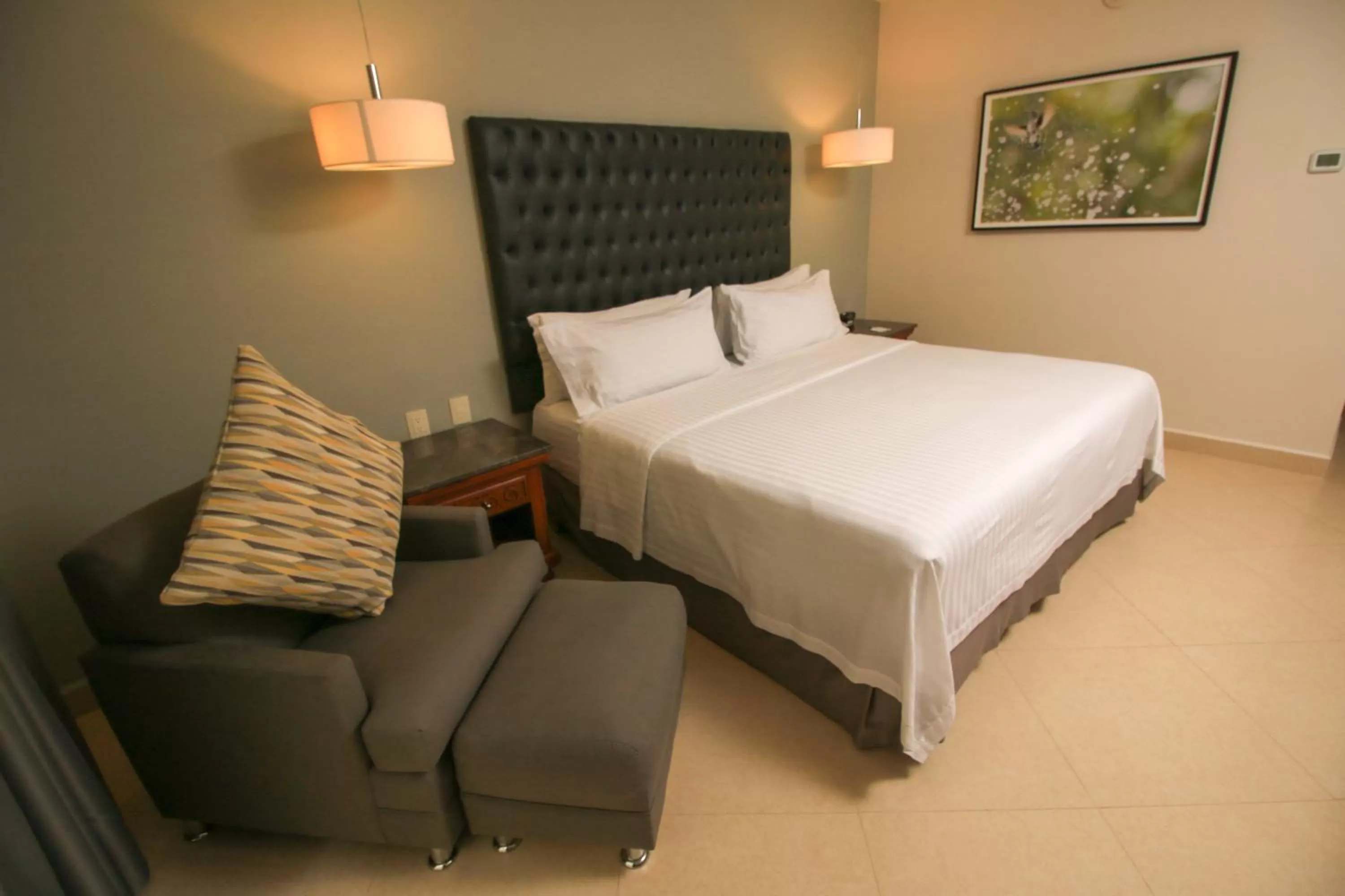 Photo of the whole room, Bed in Holiday Inn Tuxtla Gutierrez by IHG
