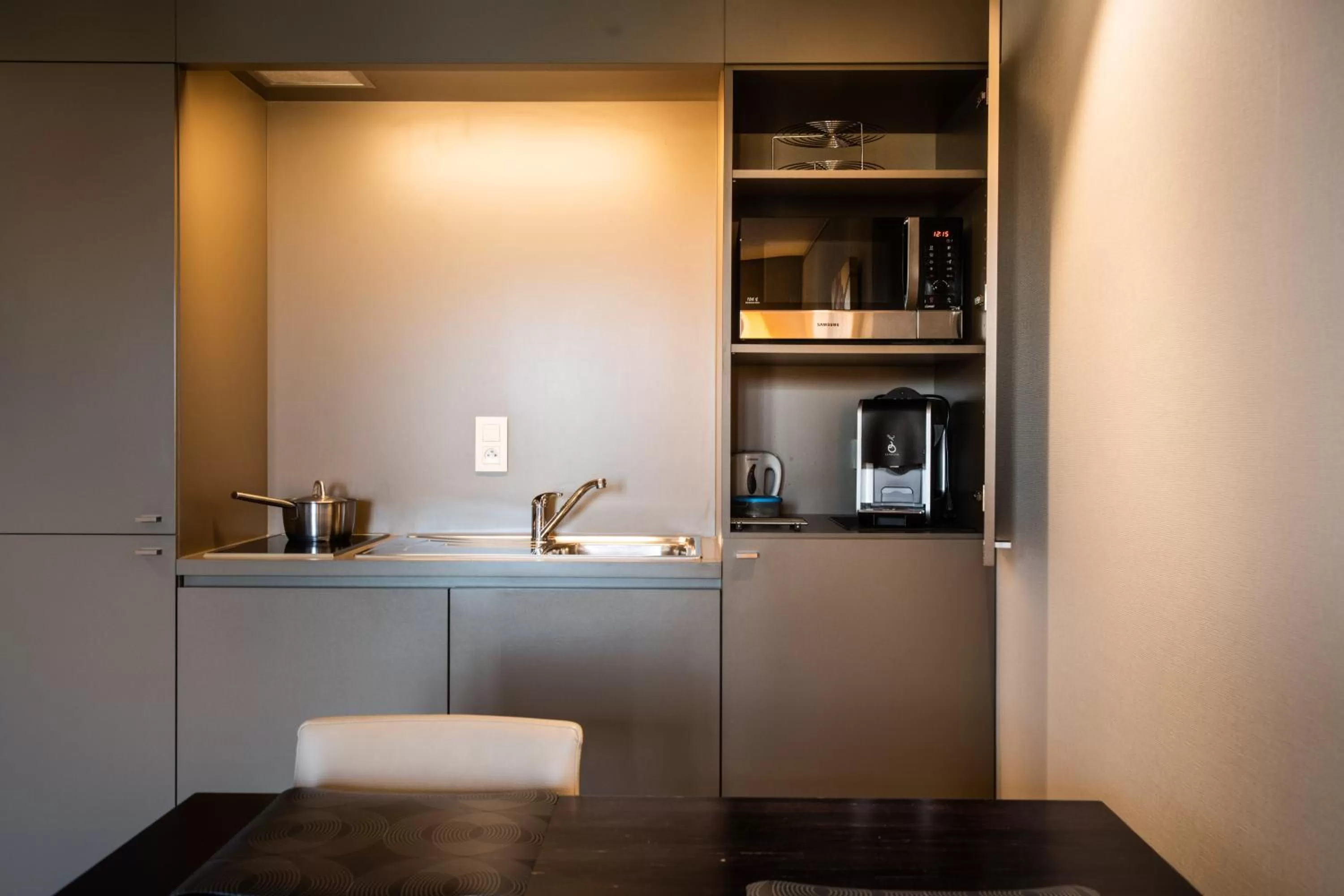 Coffee/tea facilities in Castelnou Aparthotel