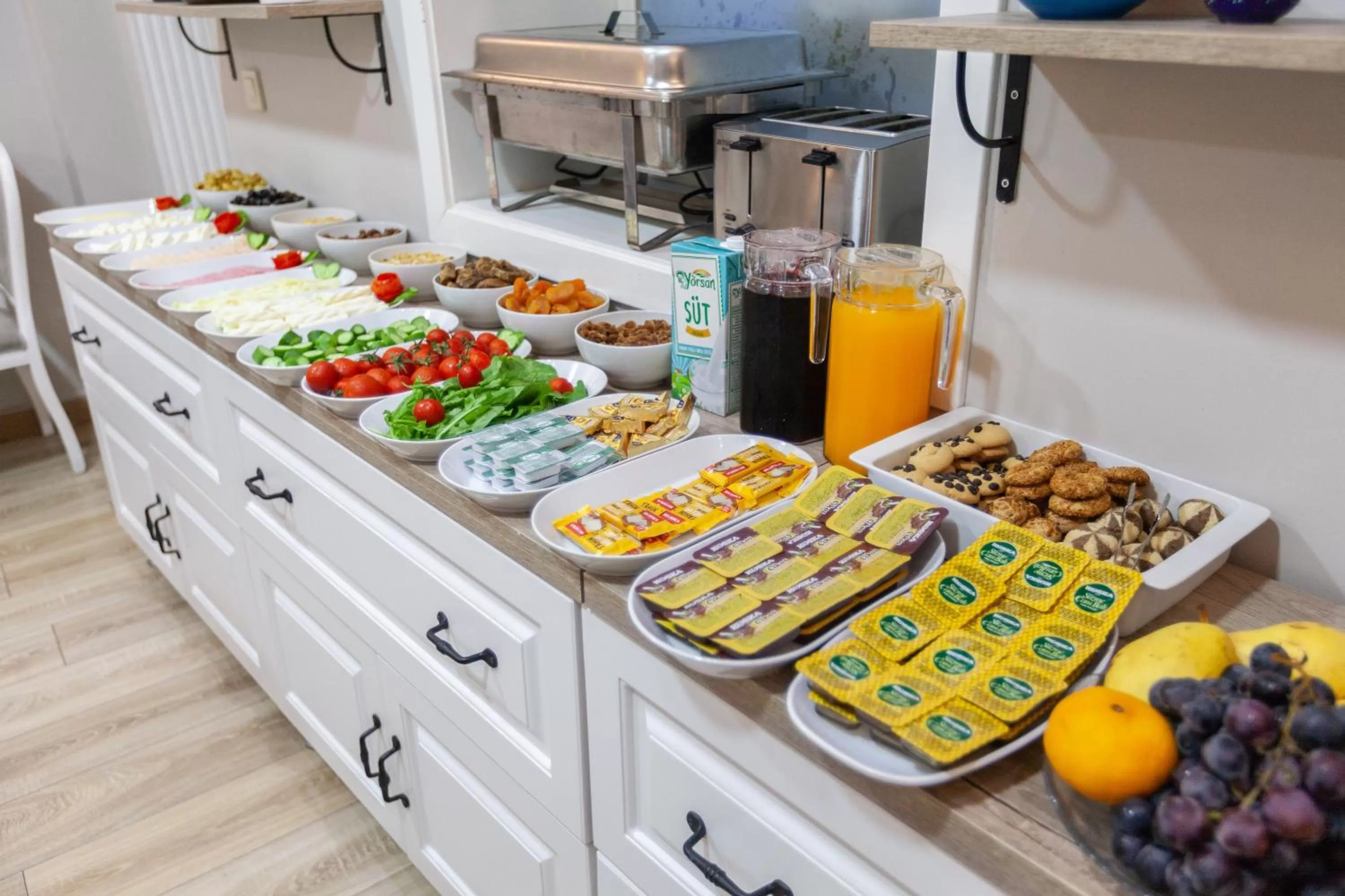 Breakfast in Romantic Hotel Istanbul