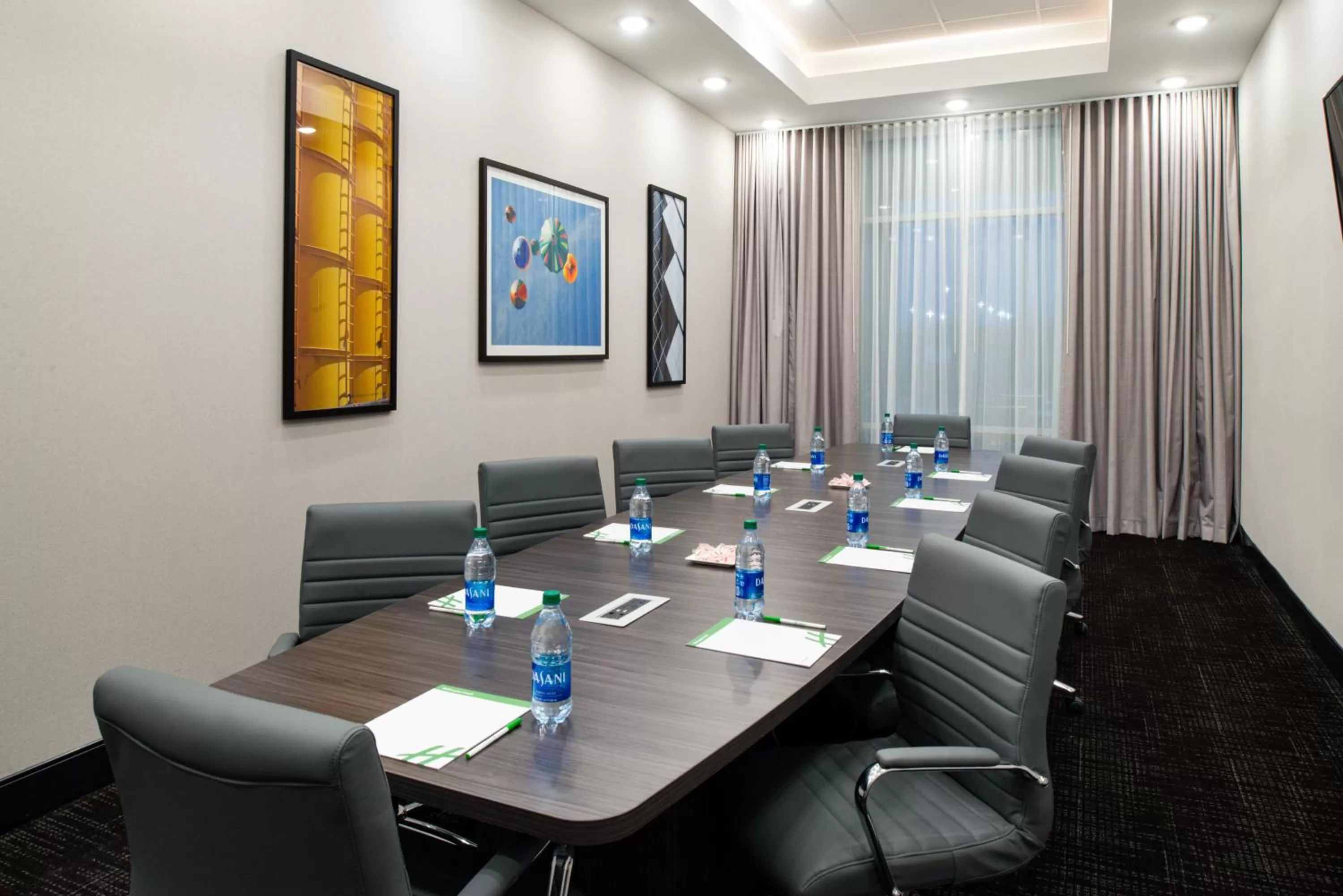 Meeting/conference room in Holiday Inn Fort Worth - Alliance by IHG