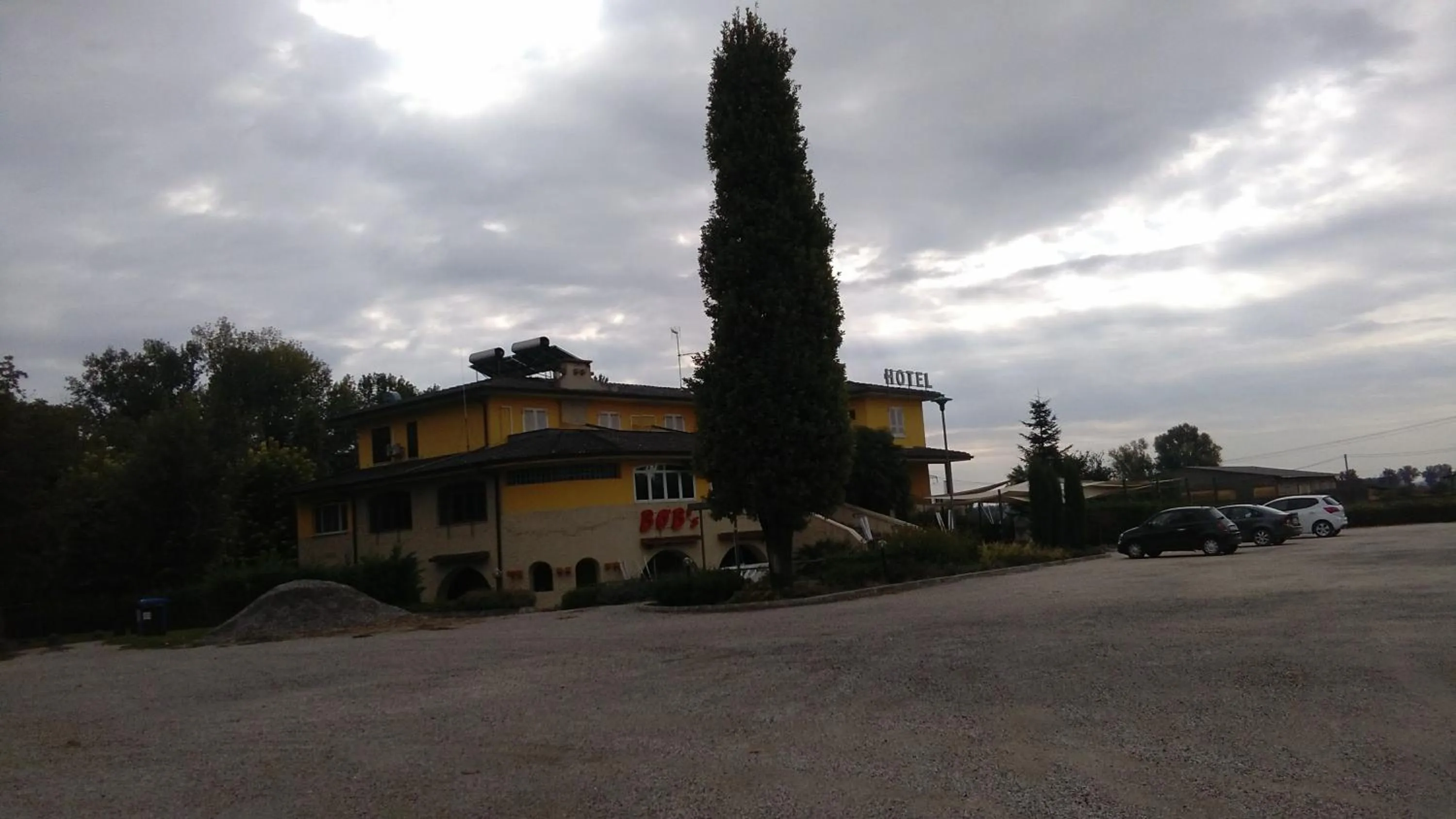 Property building in La Quercia Hotel con Ristorante