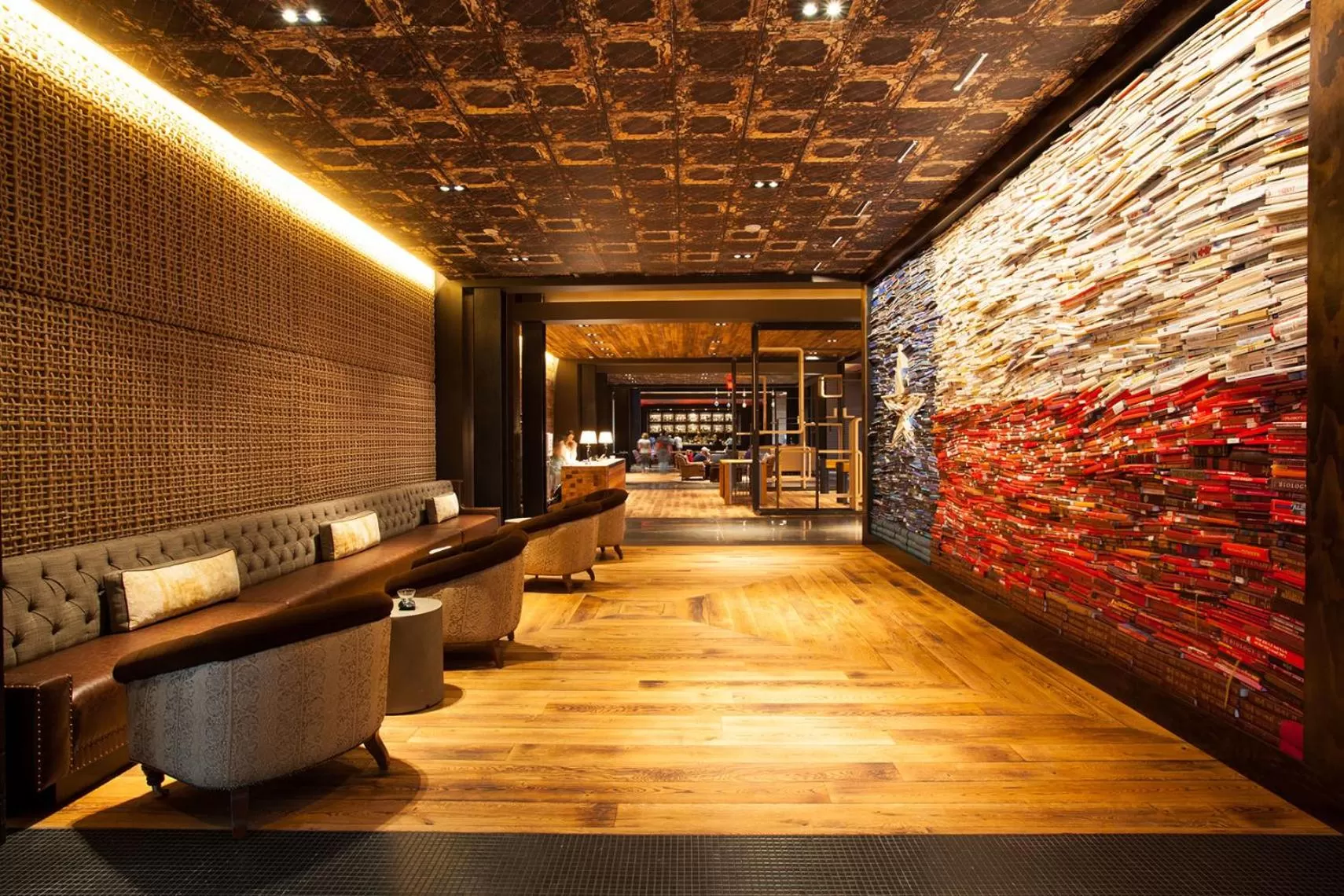 Lounge or bar in The George, by Valencia Hotel Collection