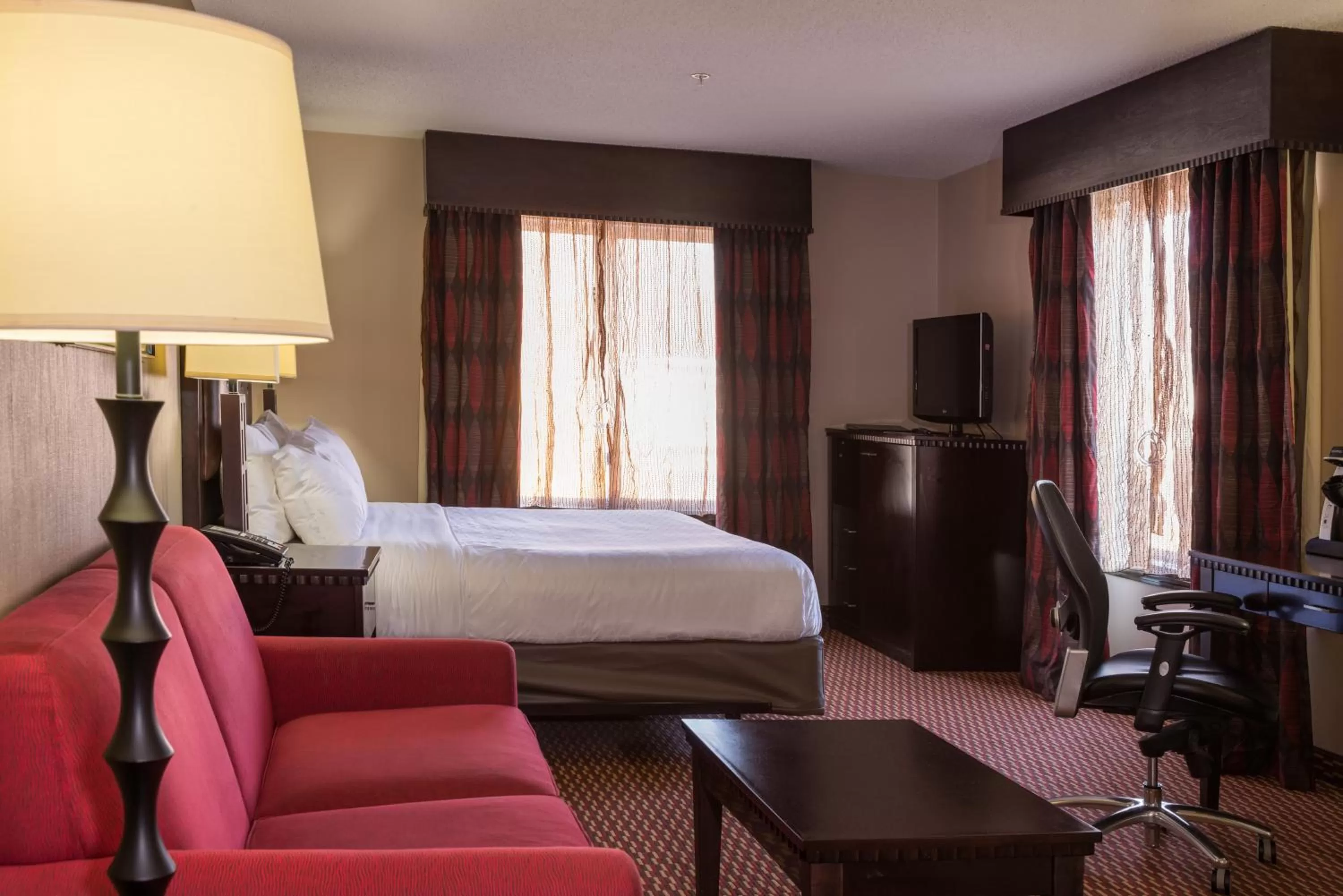 Photo of the whole room, Bed in Holiday Inn Express Hartford-Newington by IHG