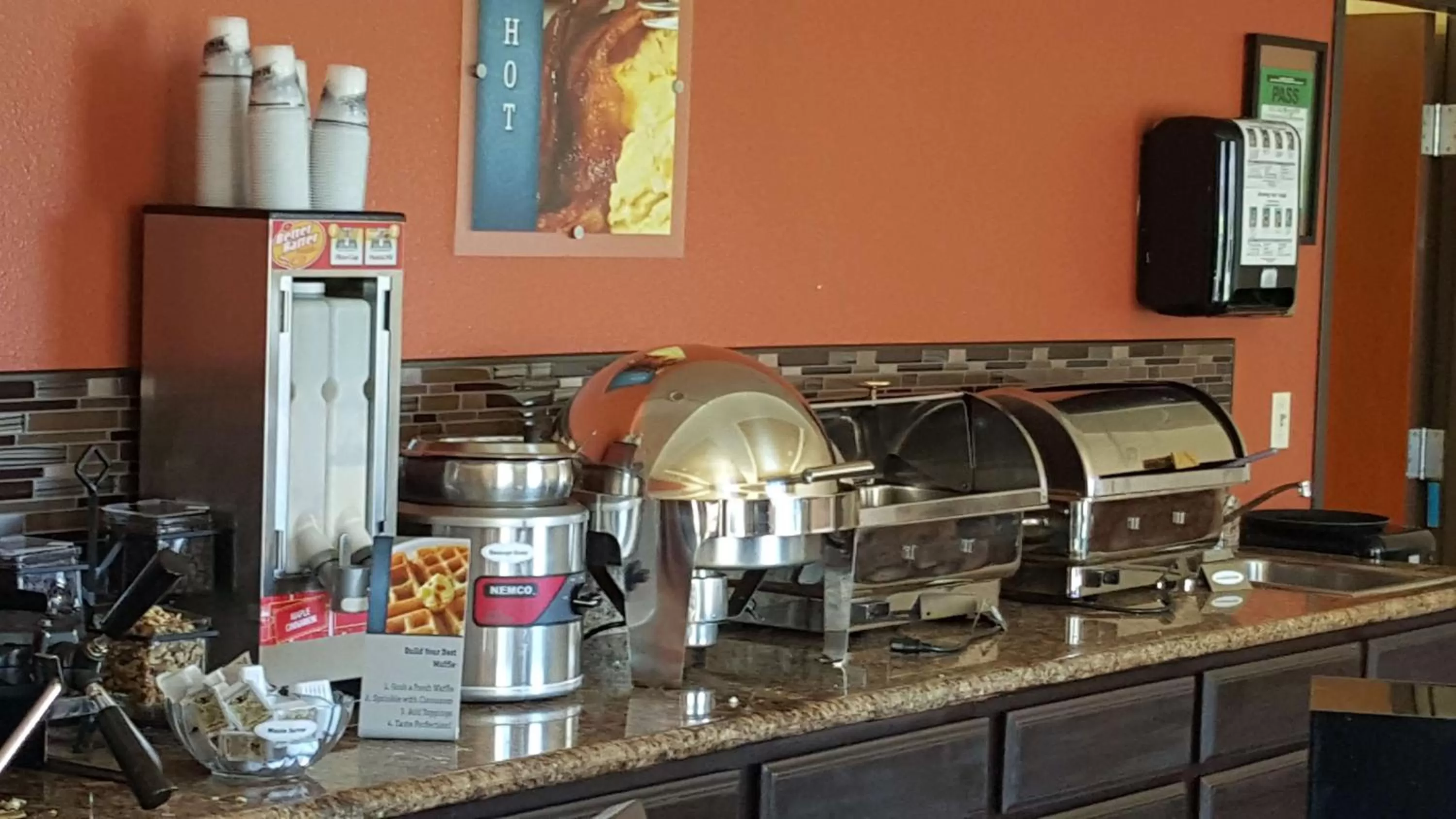 Restaurant/places to eat in Best Western Airport Inn & Suites Oakland