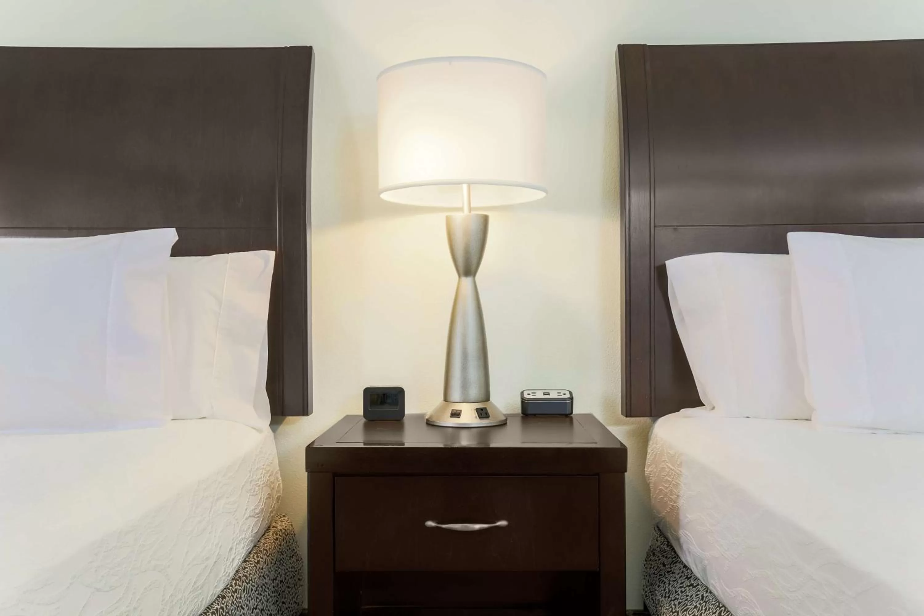 Bed in Hilton Garden Inn Dallas Lewisville