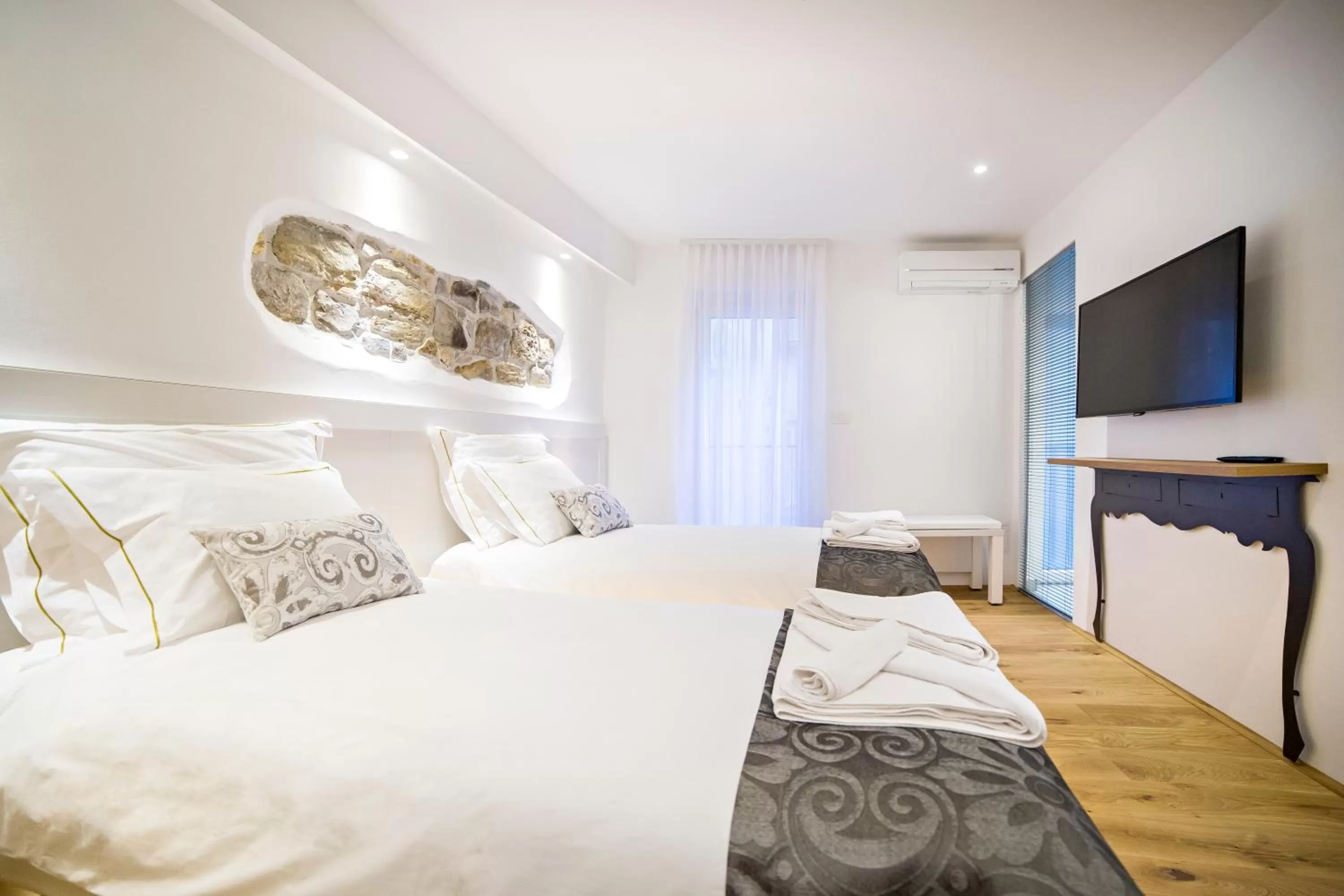 Bedroom, Bed in MEMENTO B&B Piran