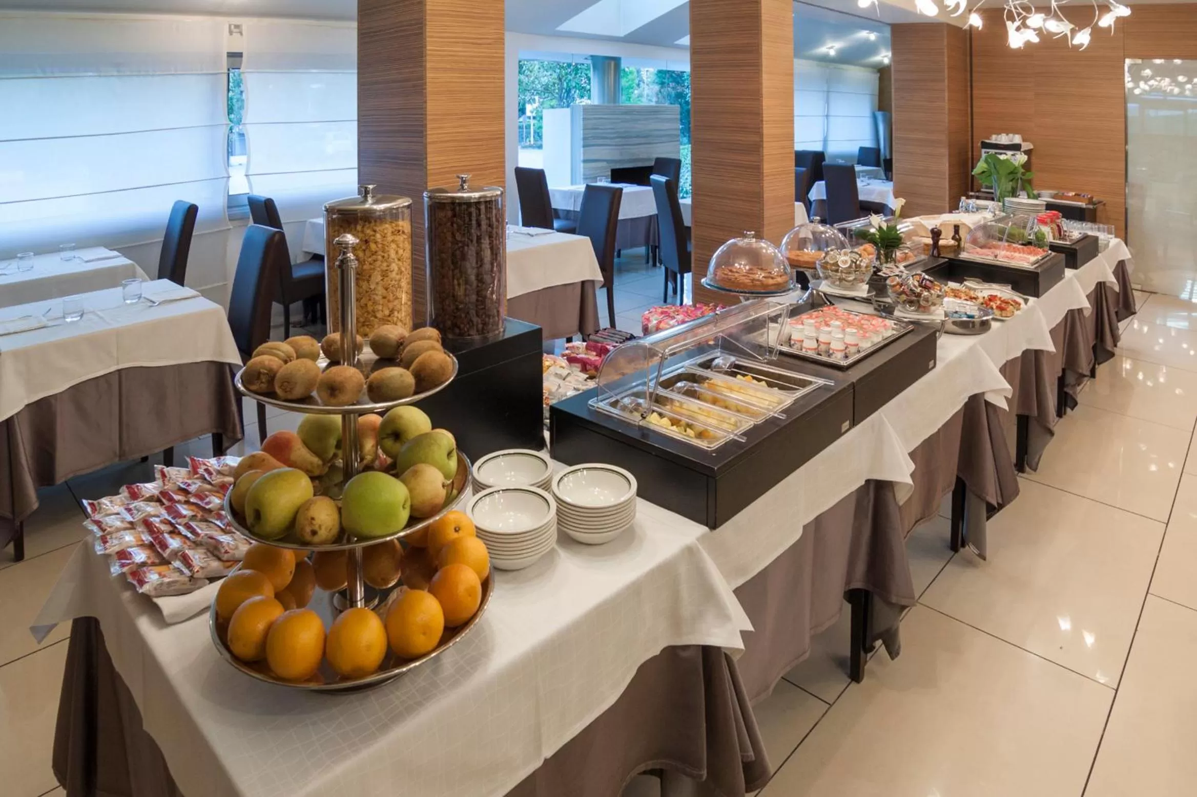 Continental breakfast in Inverigo Hotel