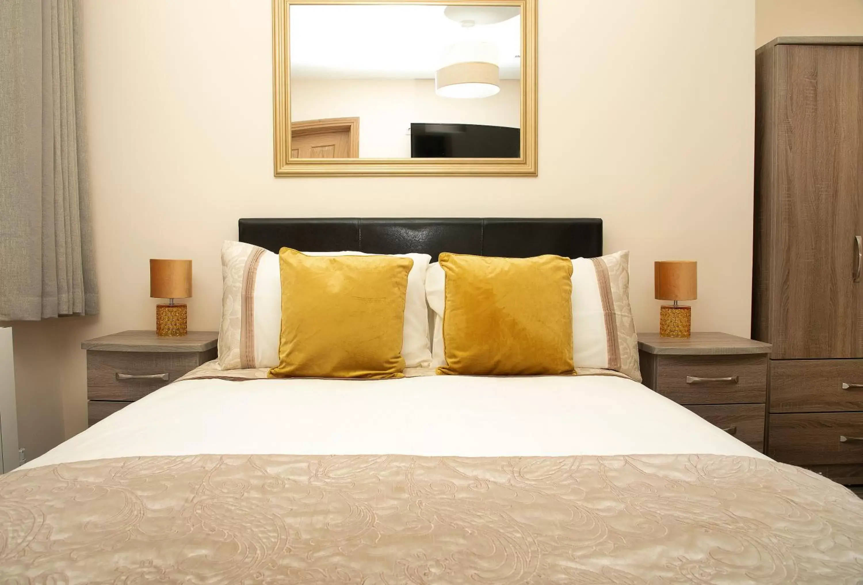 Standard Double Room in Arch House B&B & Apartments Standard Double Room in Arch House B&B & Apartments