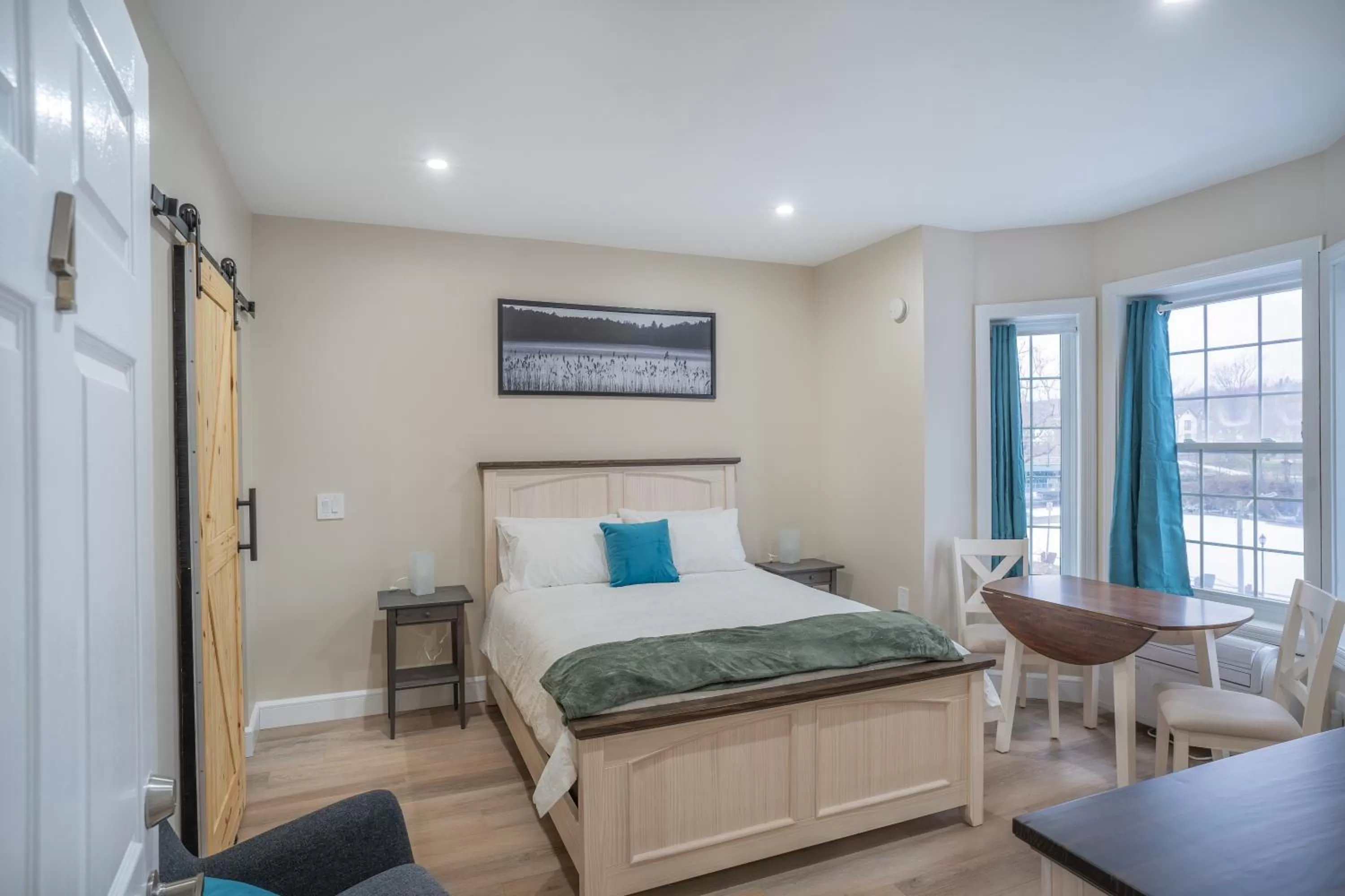 Bed in Riverside Inn