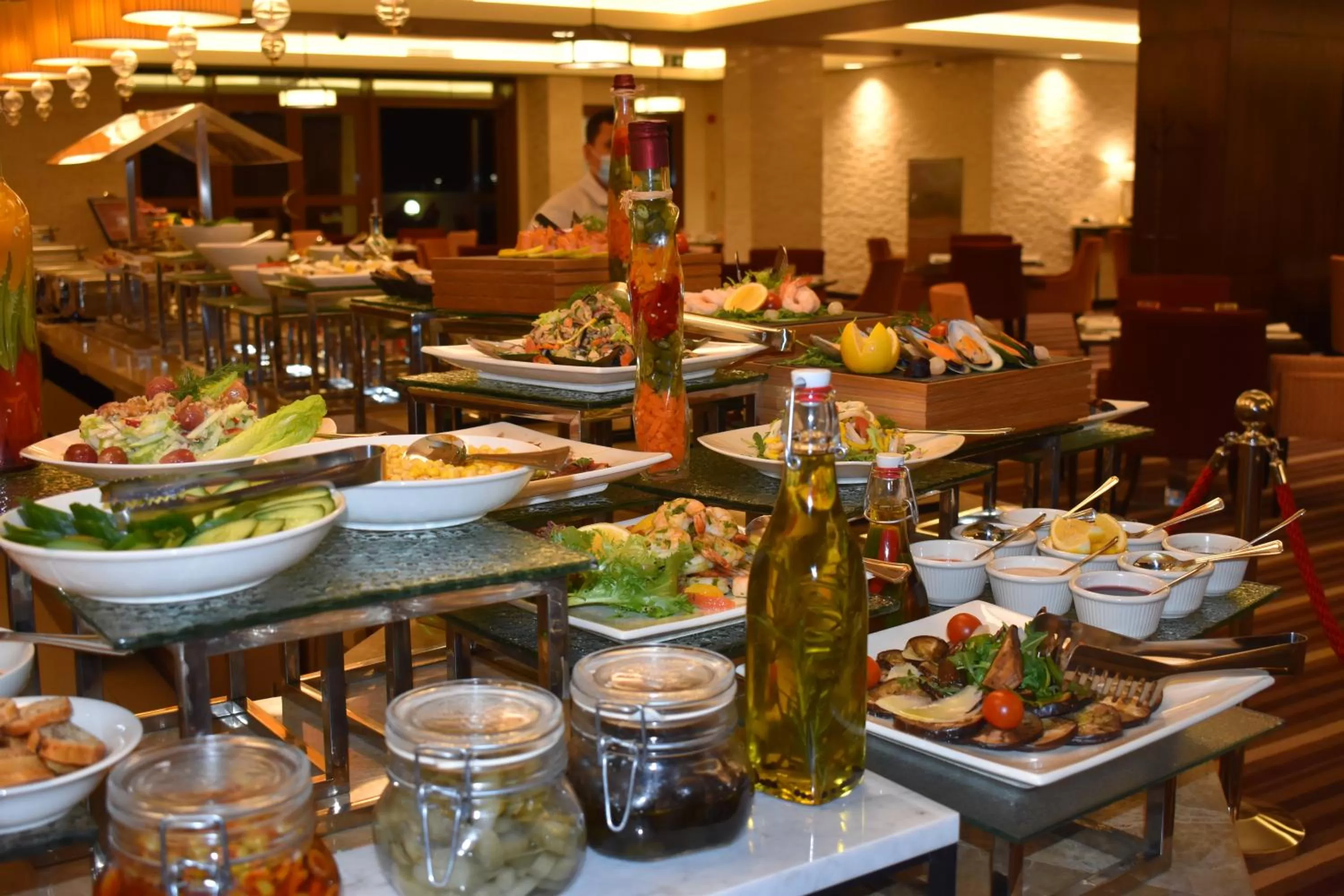Restaurant/places to eat in Grand Millennium Tabuk