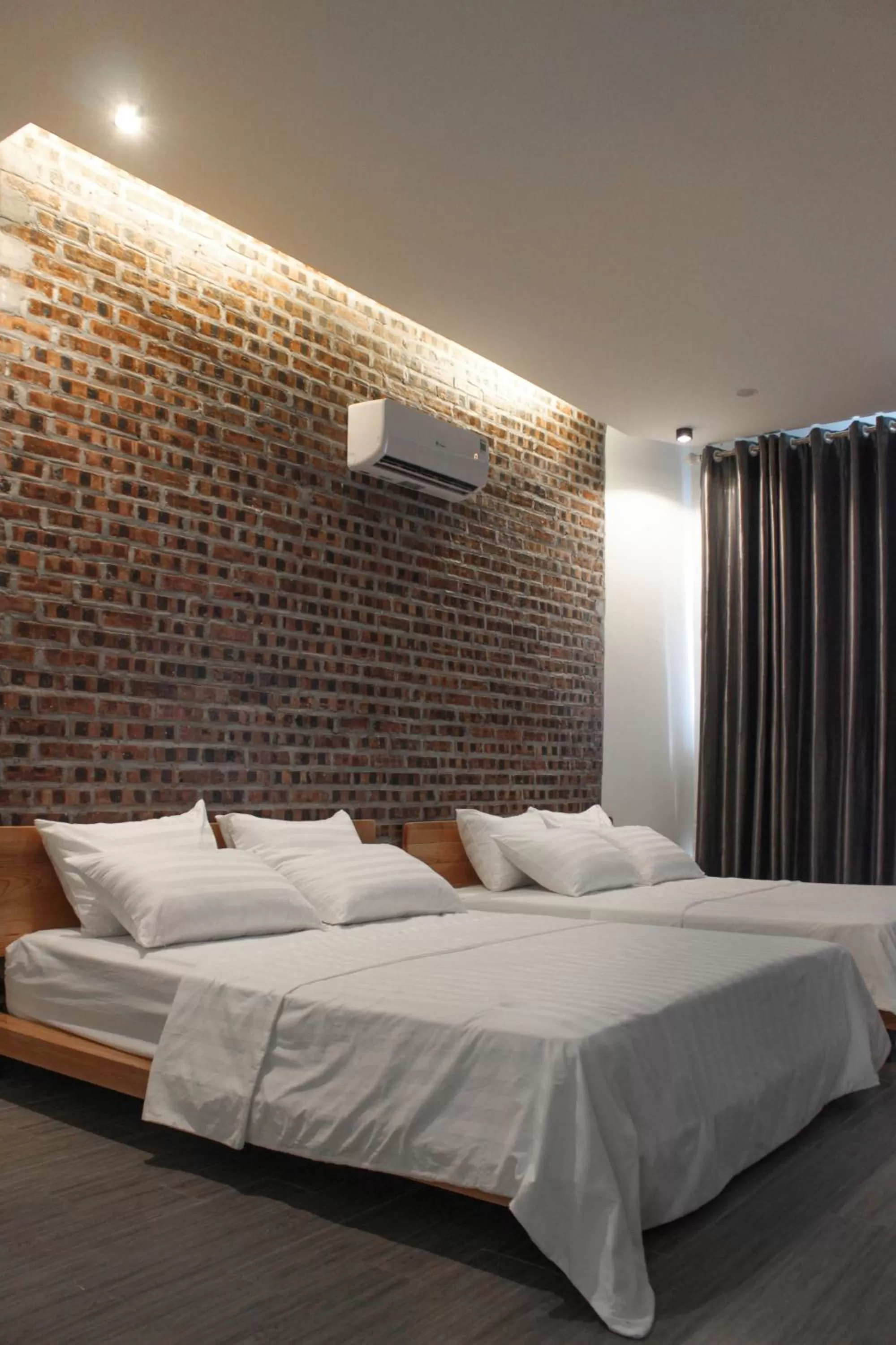 Bed in ᴛᴀᴍ ᴄᴏᴄ ᴄᴏᴄᴏᴏɴ ʜᴏᴍᴇsᴛᴀʏ