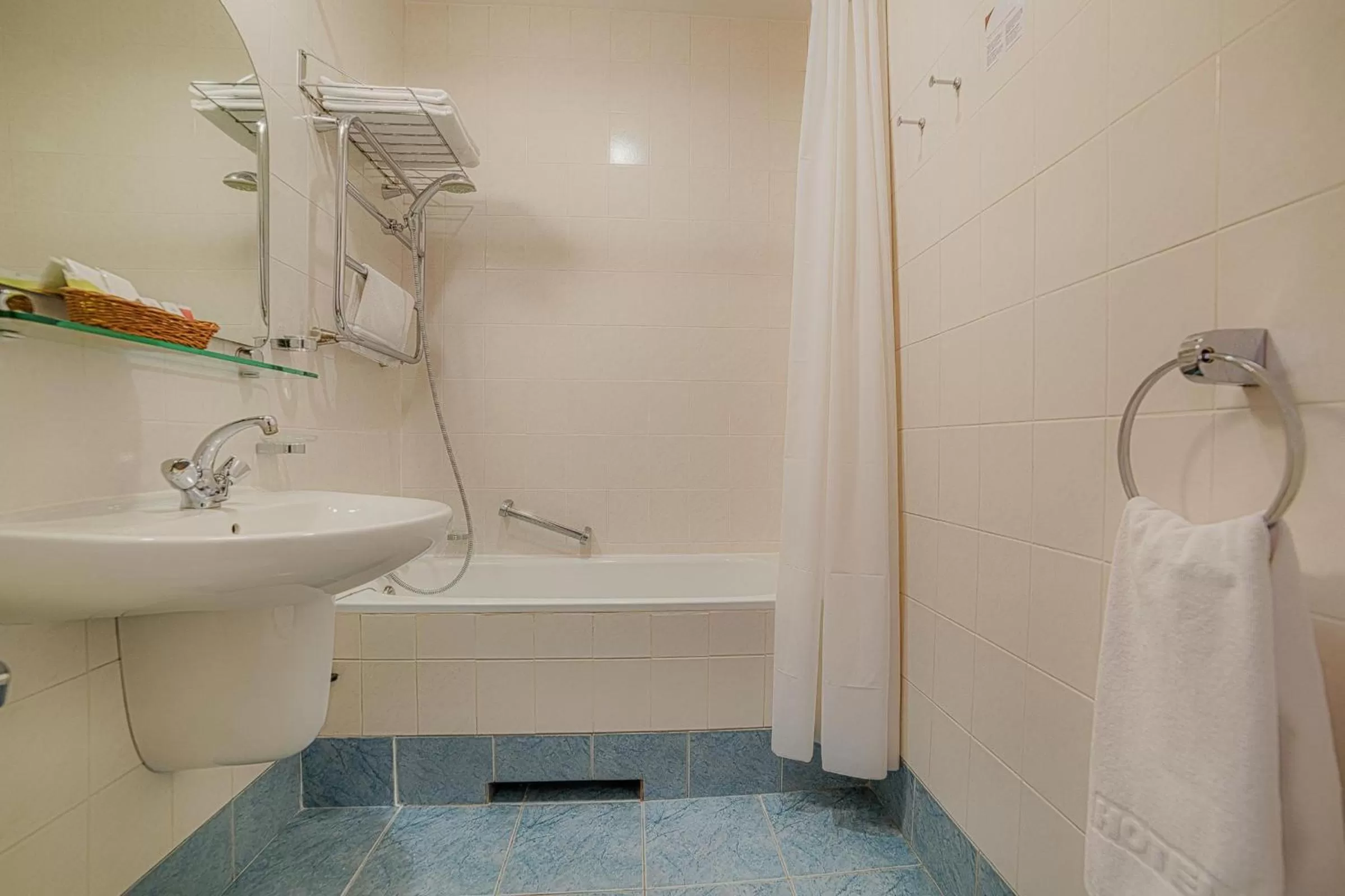 Bathroom in Focus Hotel Premium Pod Orłem