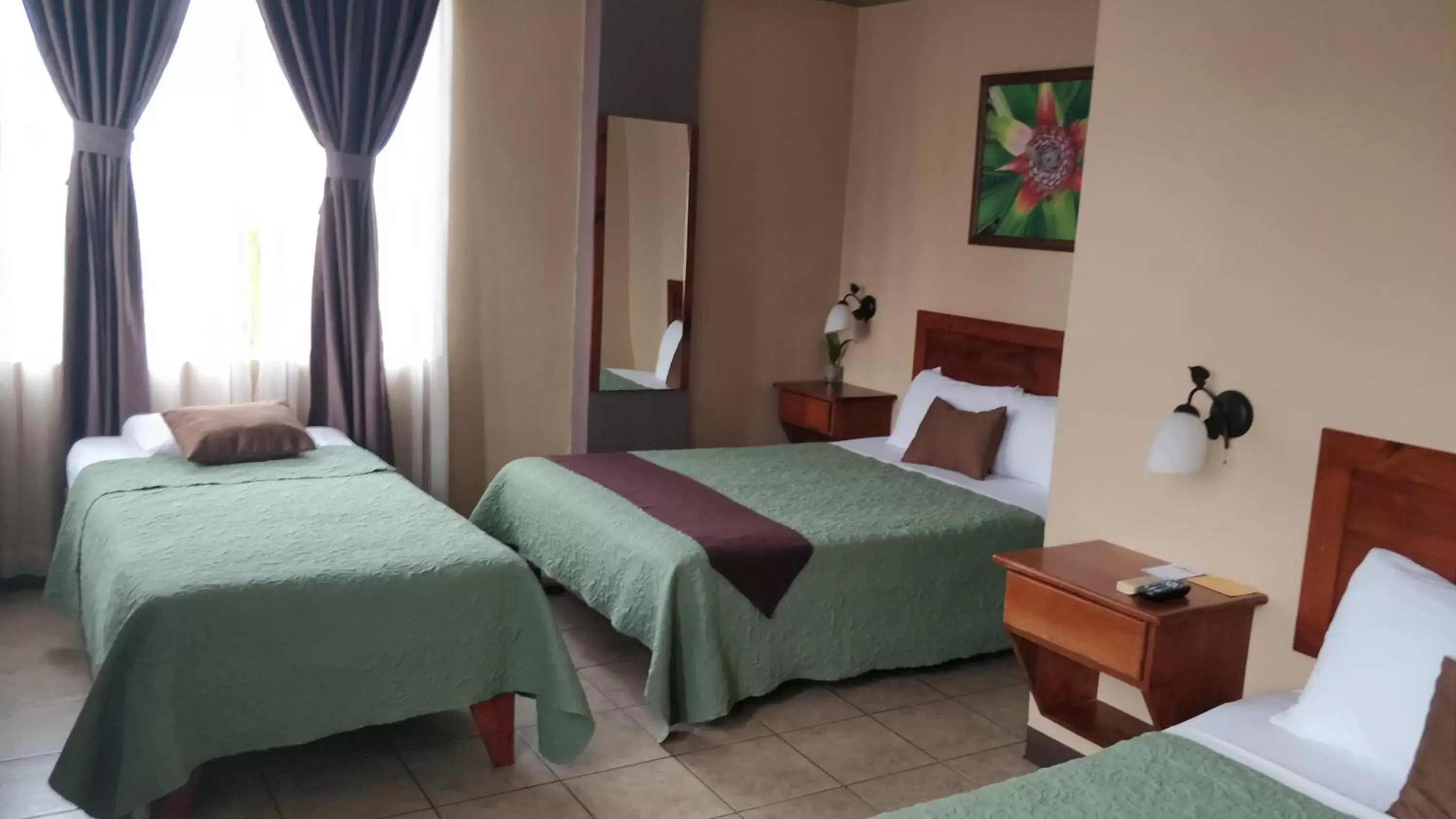 Family Room with Balcony in Hotel Las Colinas Family Room with Balcony in Hotel Las Colinas