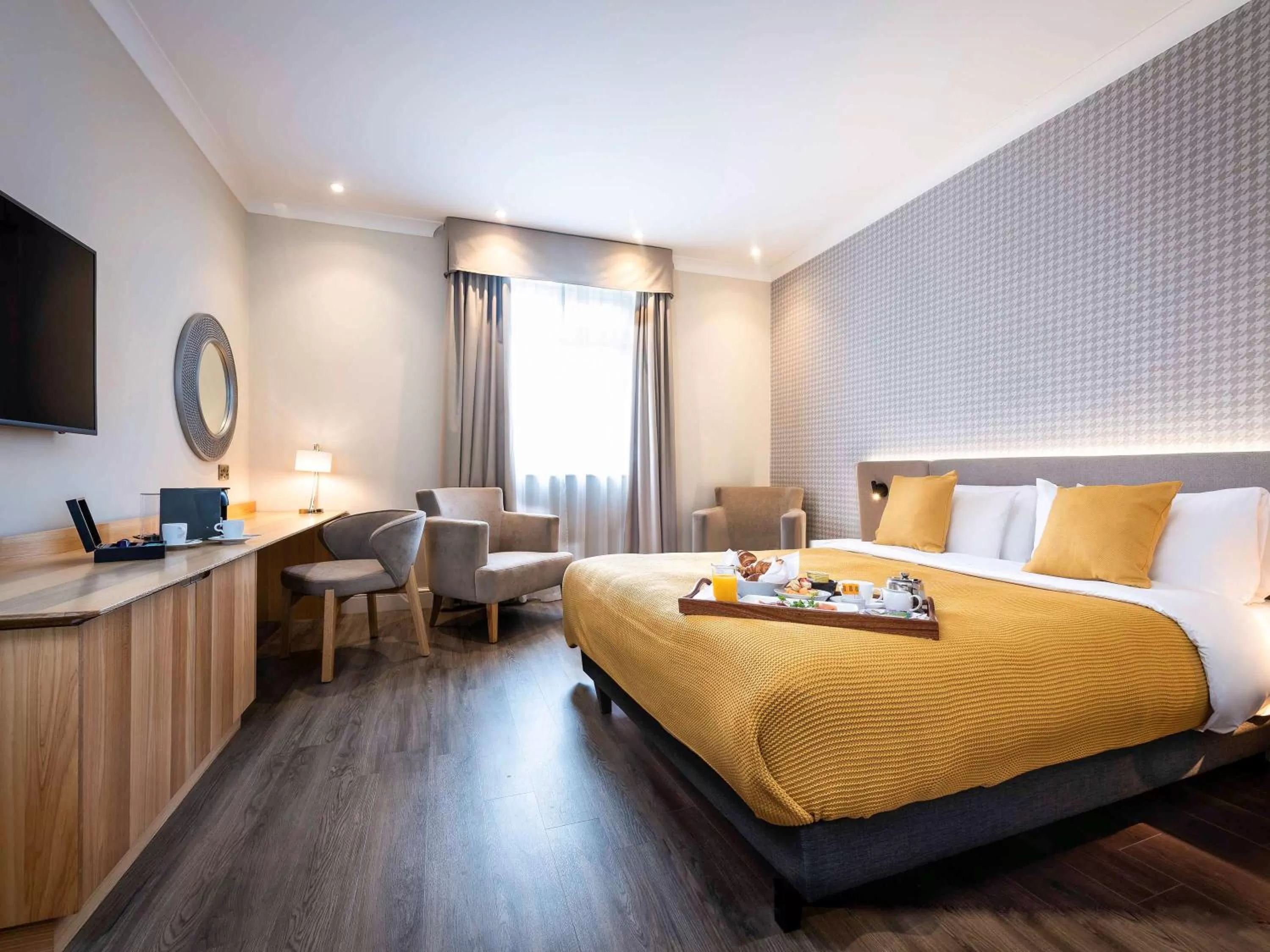 Photo of the whole room, Bed in Brandon Hall Hotel & Spa Warwickshire