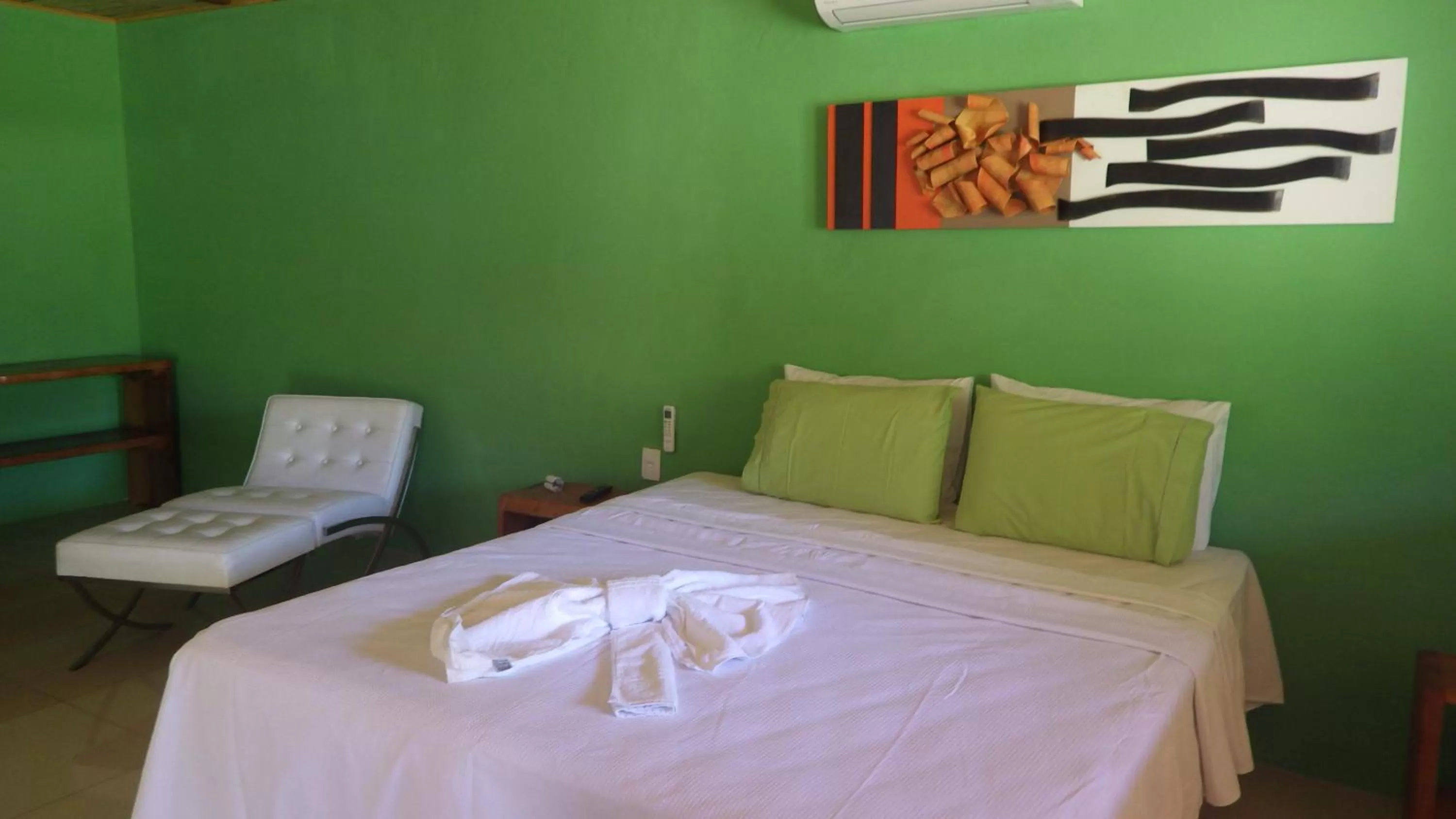 Photo of the whole room, Bed in Pousada e Restaurante Encanto das Águas