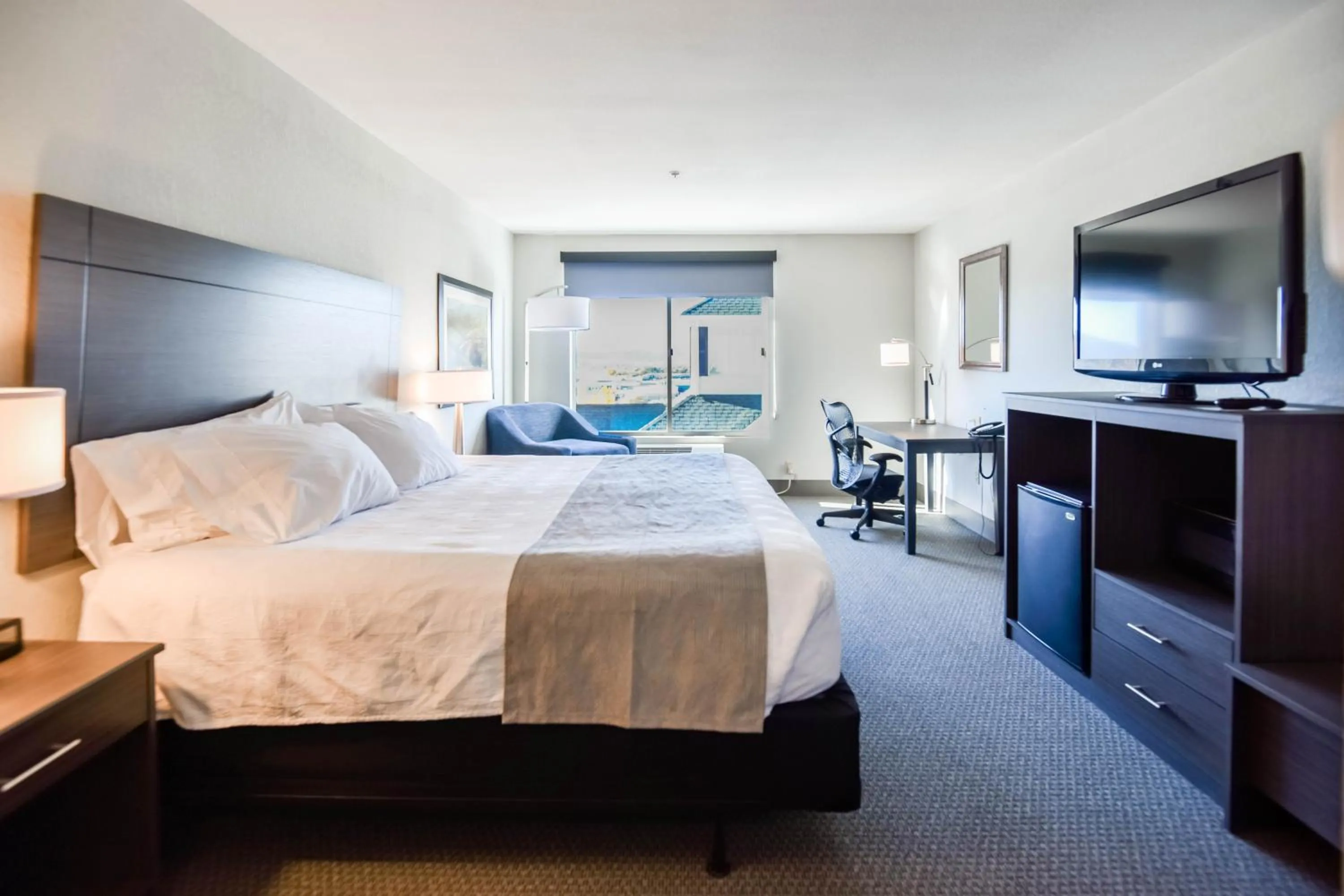 Bed in Shutters Hotel