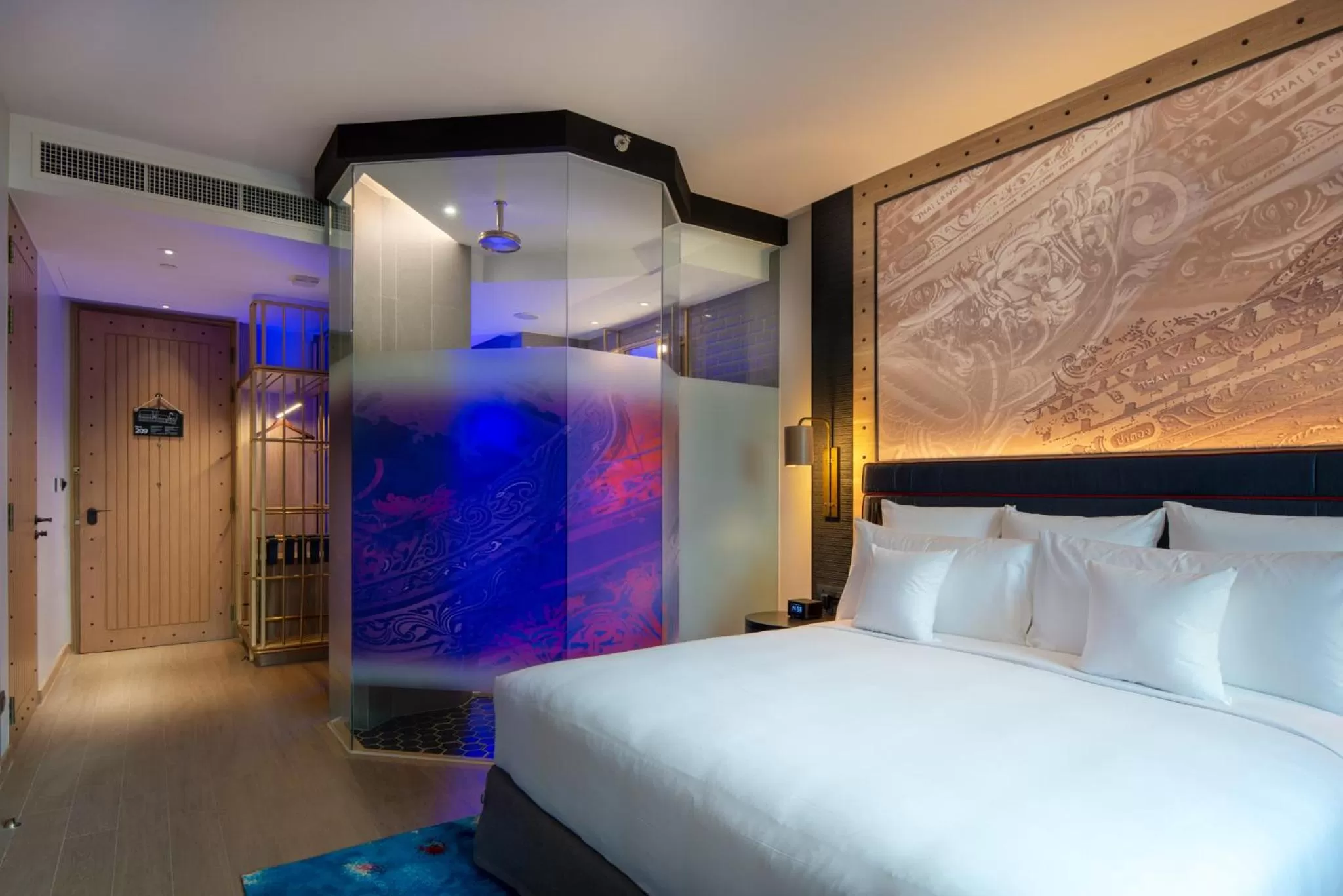 Photo of the whole room, Bed in Hotel Indigo Phuket Patong by IHG