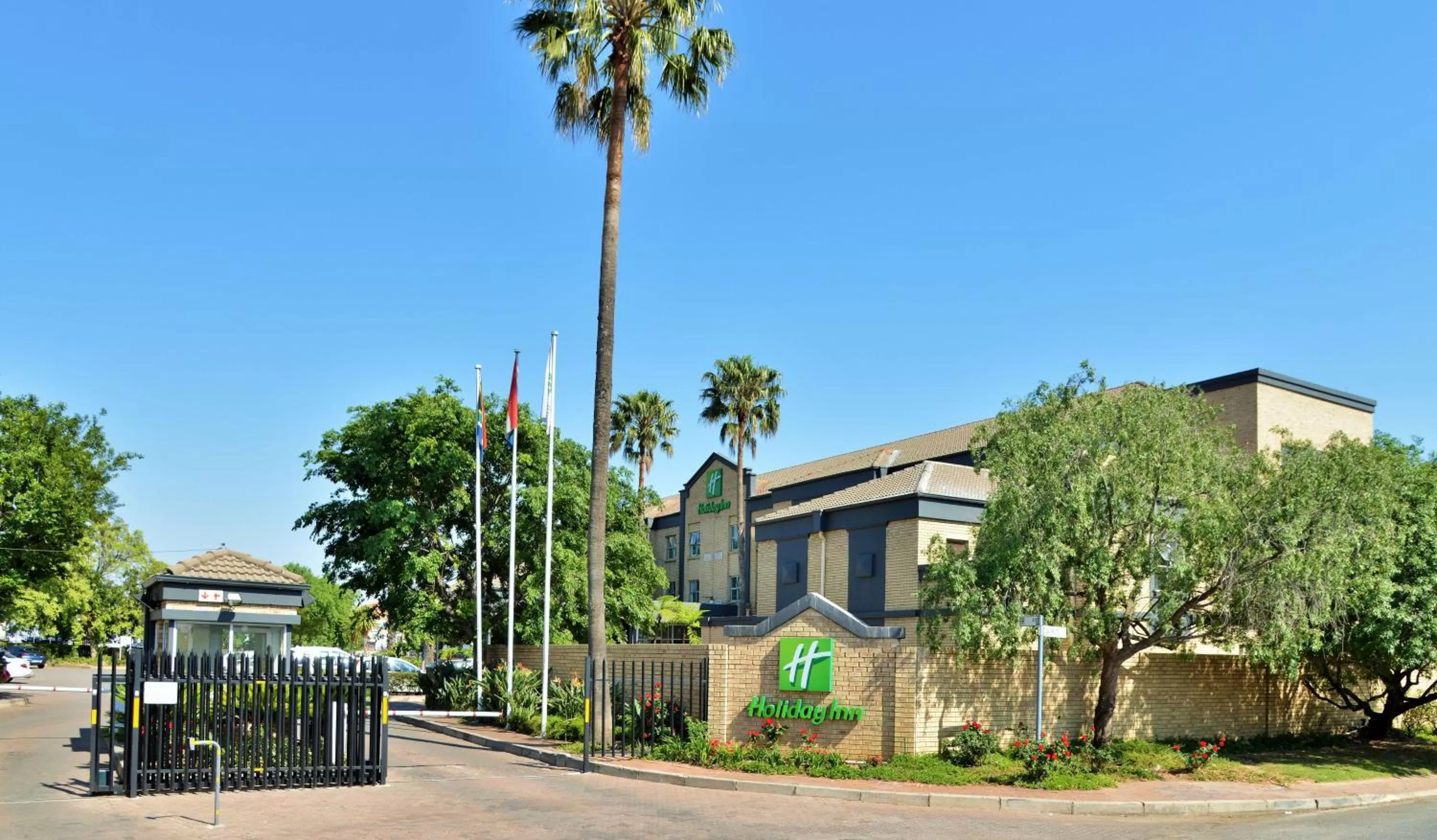 Property building in Holiday Inn Johannesburg OR Tambo Airport Hotel by IHG