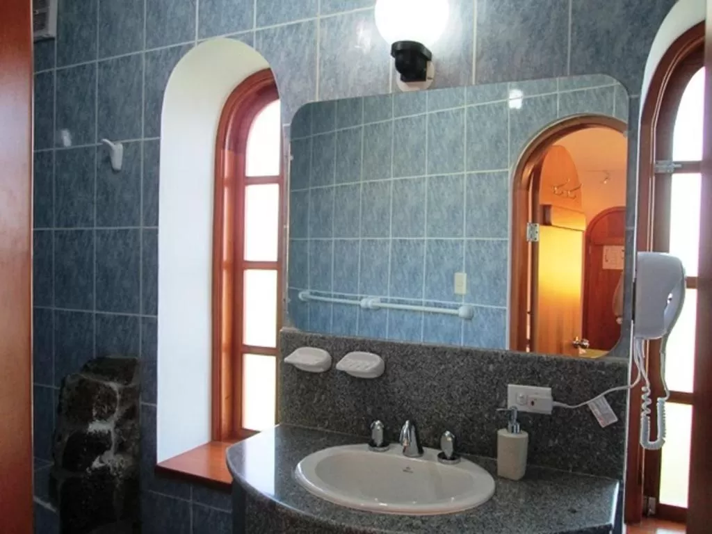 Bathroom in La Fortaleza De Haro