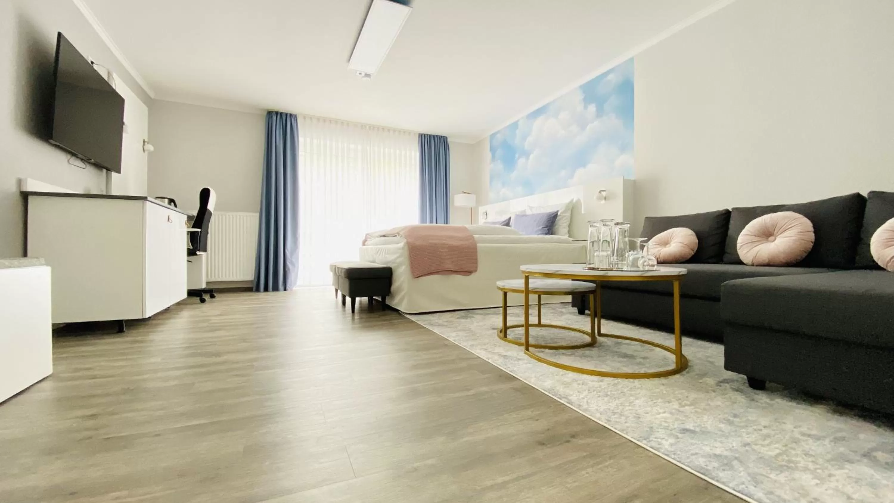 Photo of the whole room in Hotel zur Bever