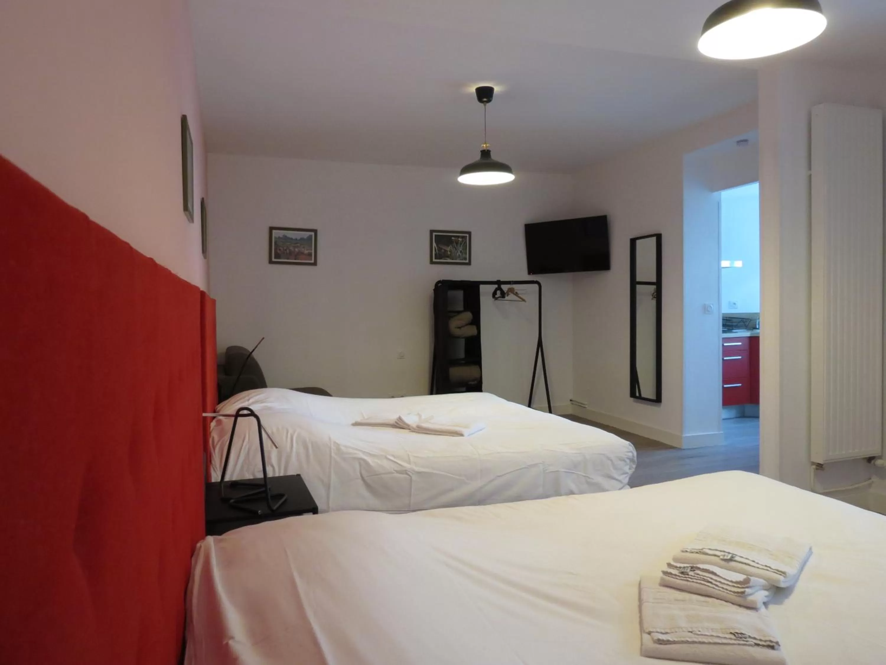 Photo of the whole room, Bed in Hotel le Faisan