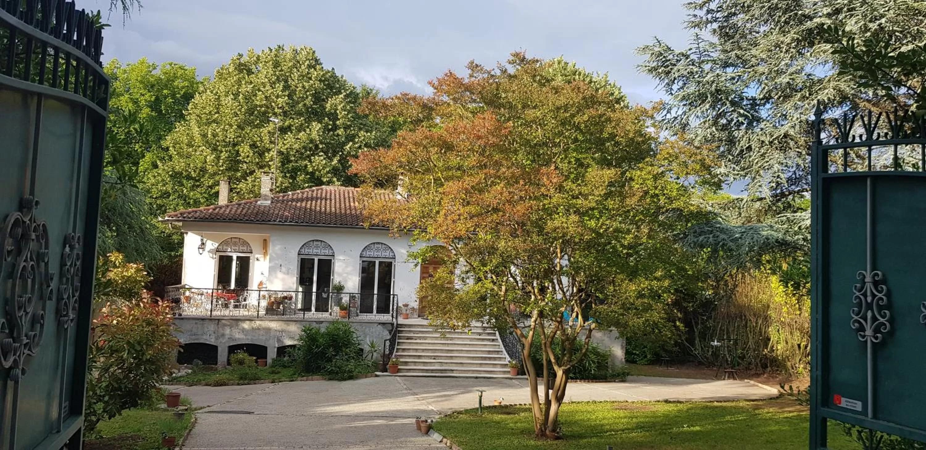 Property Building in La Casanat