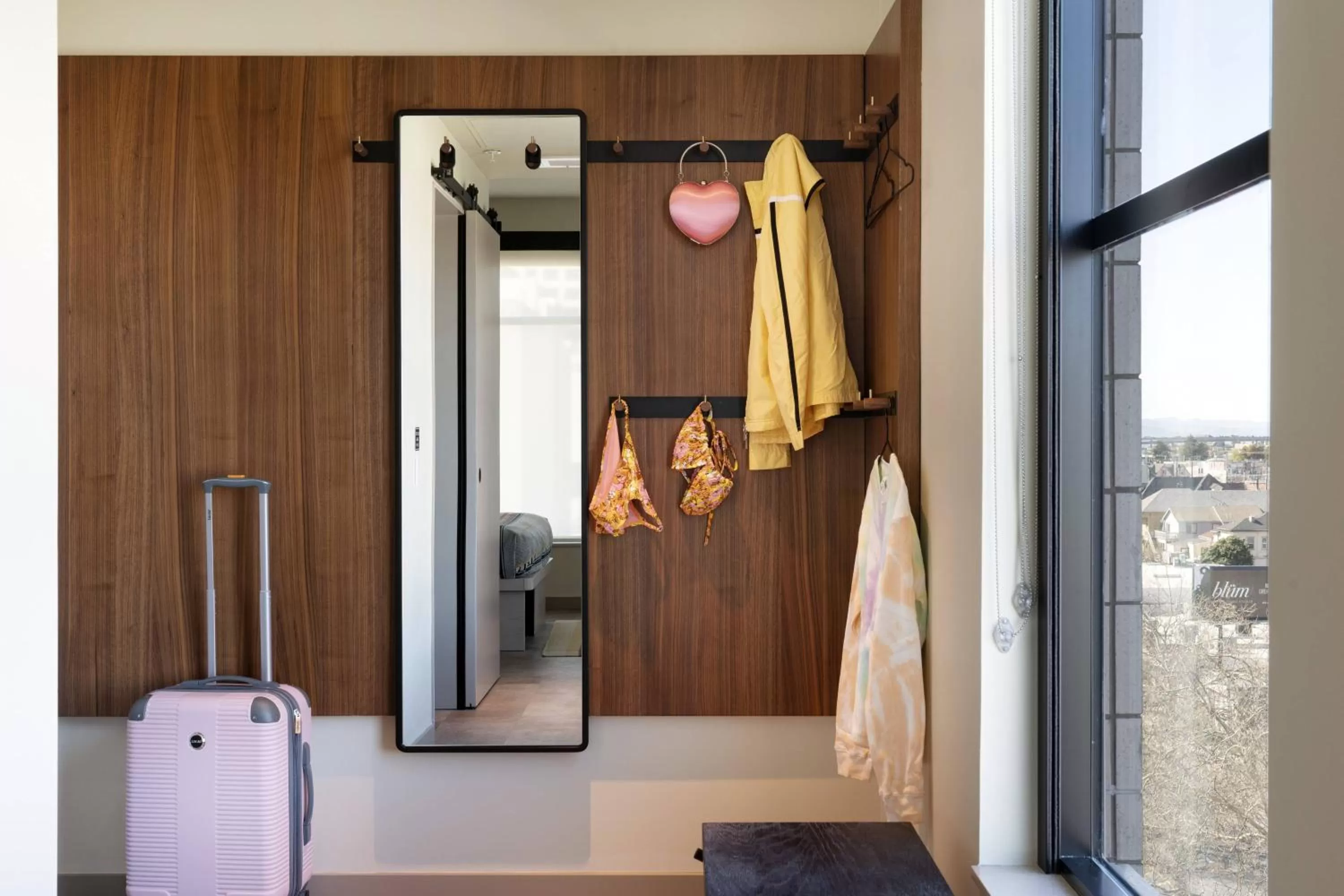 Guest Room with  1 Queen Bed, Corner room in Moxy Oakland Downtown