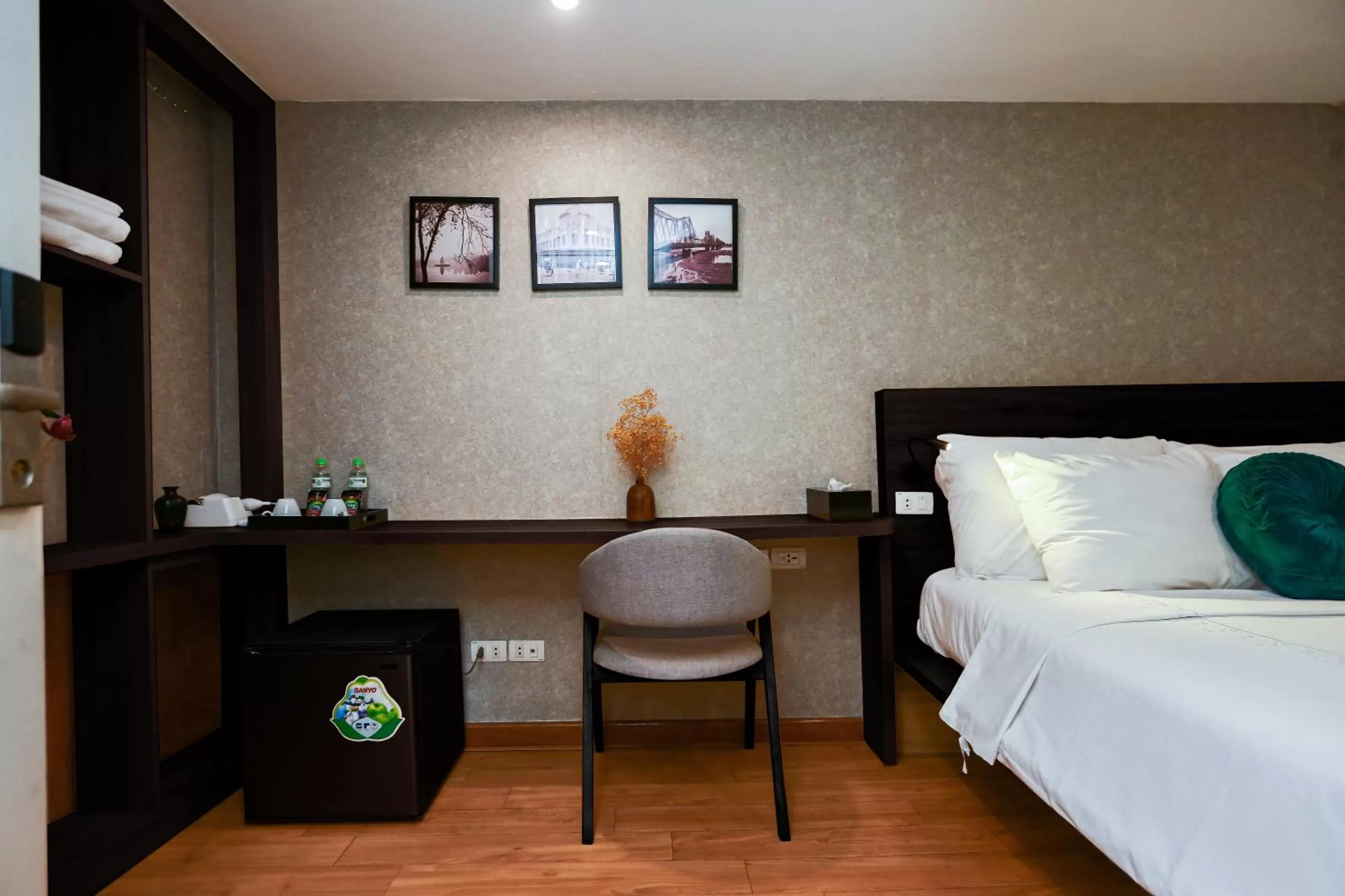 Deluxe Double or Twin Room in Hanoi Center Silk Classic Hotel & Travel